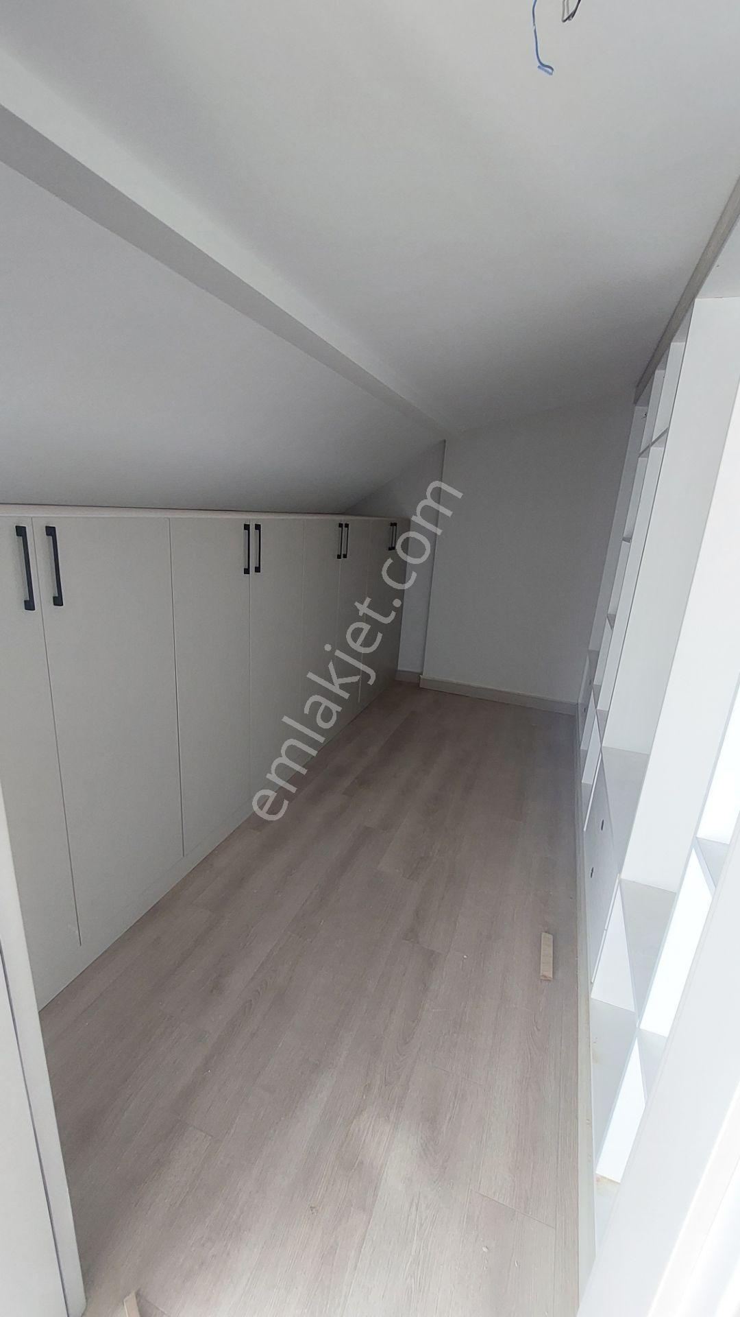 Mogan Gölüne Yakın Full Yapılı Ana Site İçinde Manzaralı Villa - Görsel 2