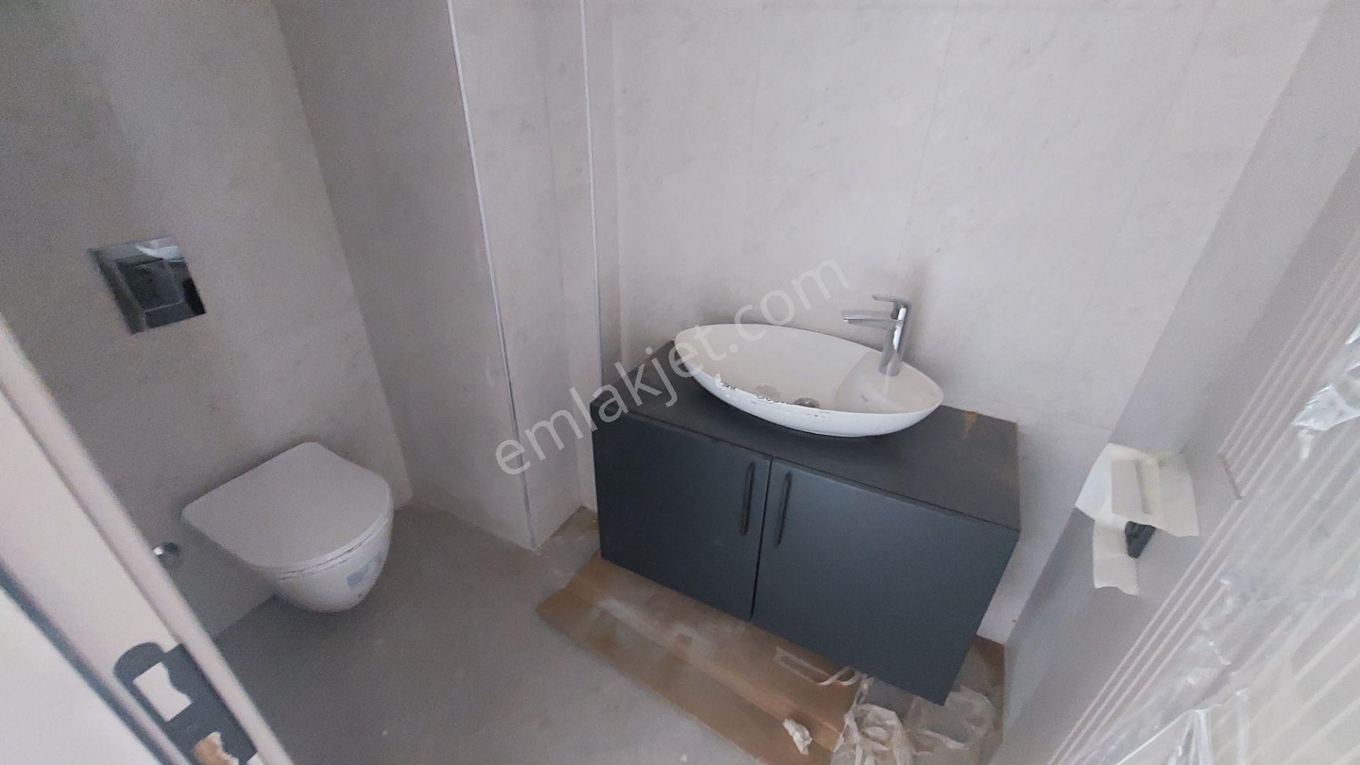 Mogan Gölüne Yakın Full Yapılı Ana Site İçinde Manzaralı Villa - Görsel 23