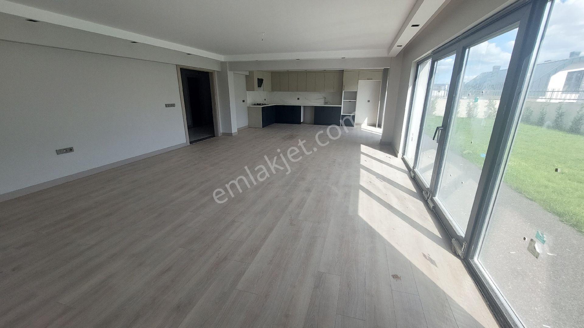 Mogan Gölüne Yakın Full Yapılı Ana Site İçinde Manzaralı Villa - Görsel 34