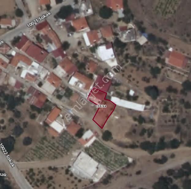 Kavacık Köyünde Satılık 3 Katlı Ev