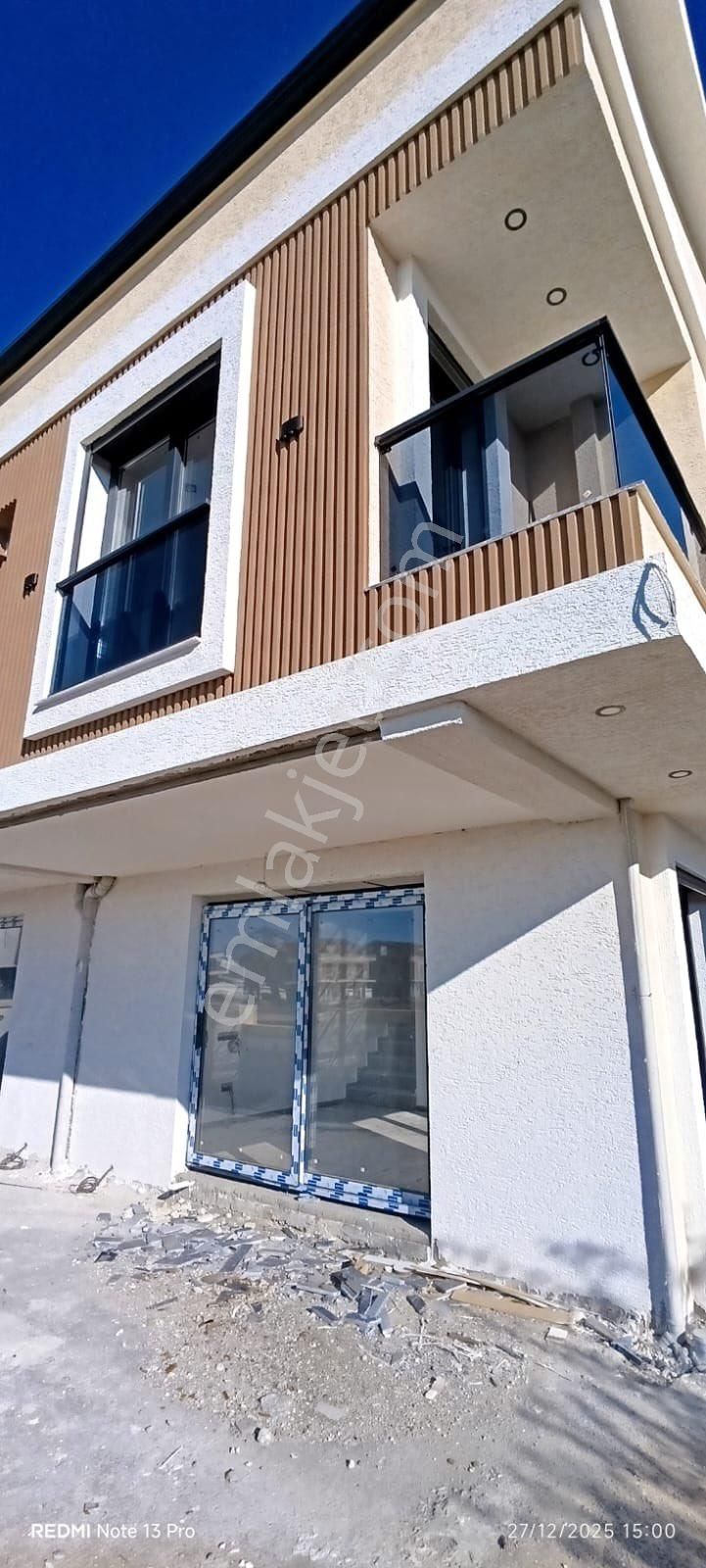 Efeler’de Havuzlu 3+1, Müstakil Villa - Görsel 2