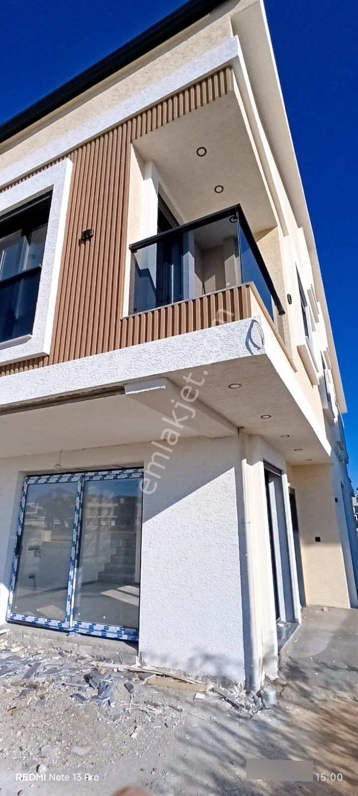 Efeler’de Havuzlu 3+1, Müstakil Villa