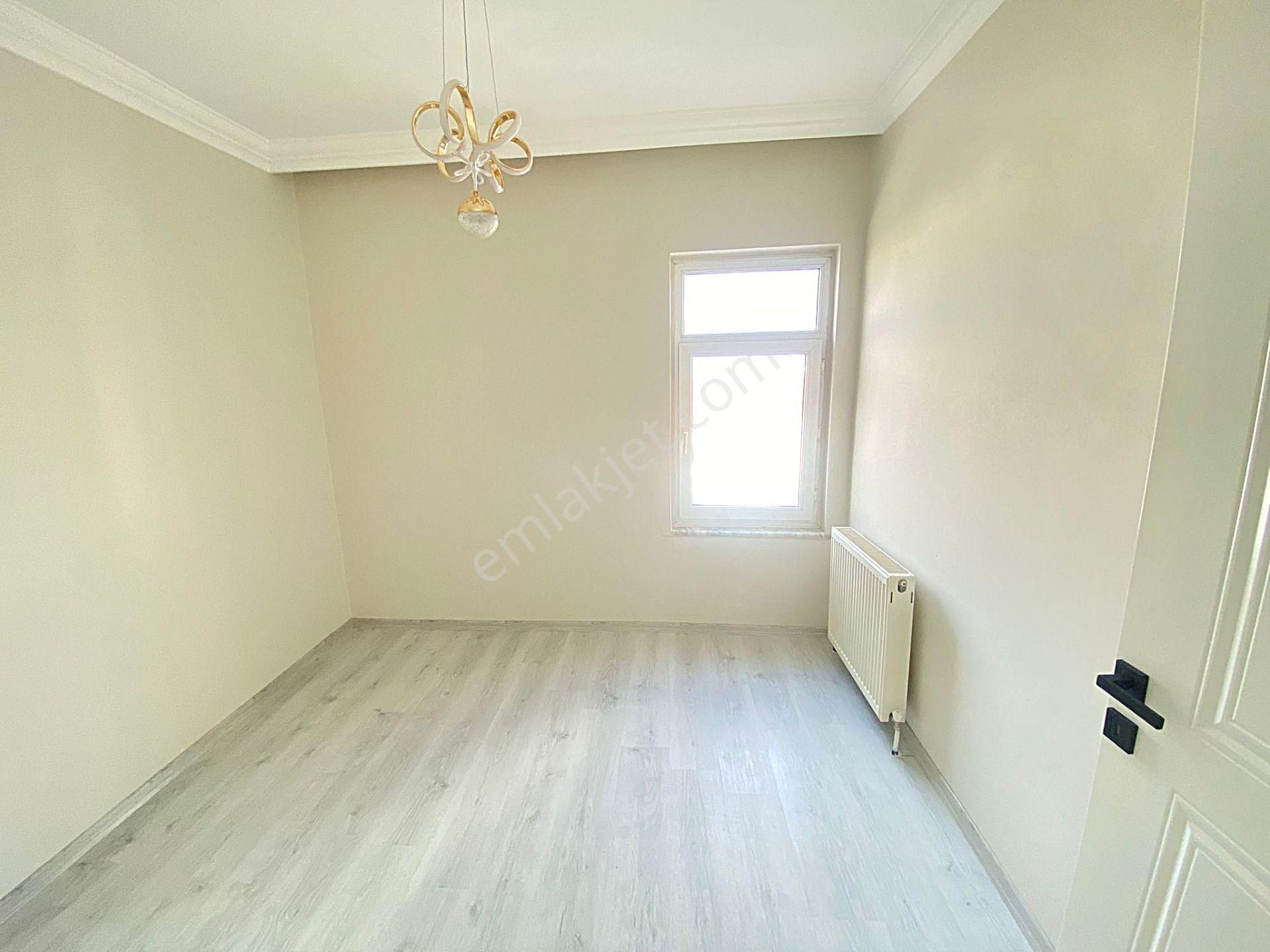 Ayyıldız Mahallesin De Site İçerisinde Satılık Geniş Daire - Görsel 12