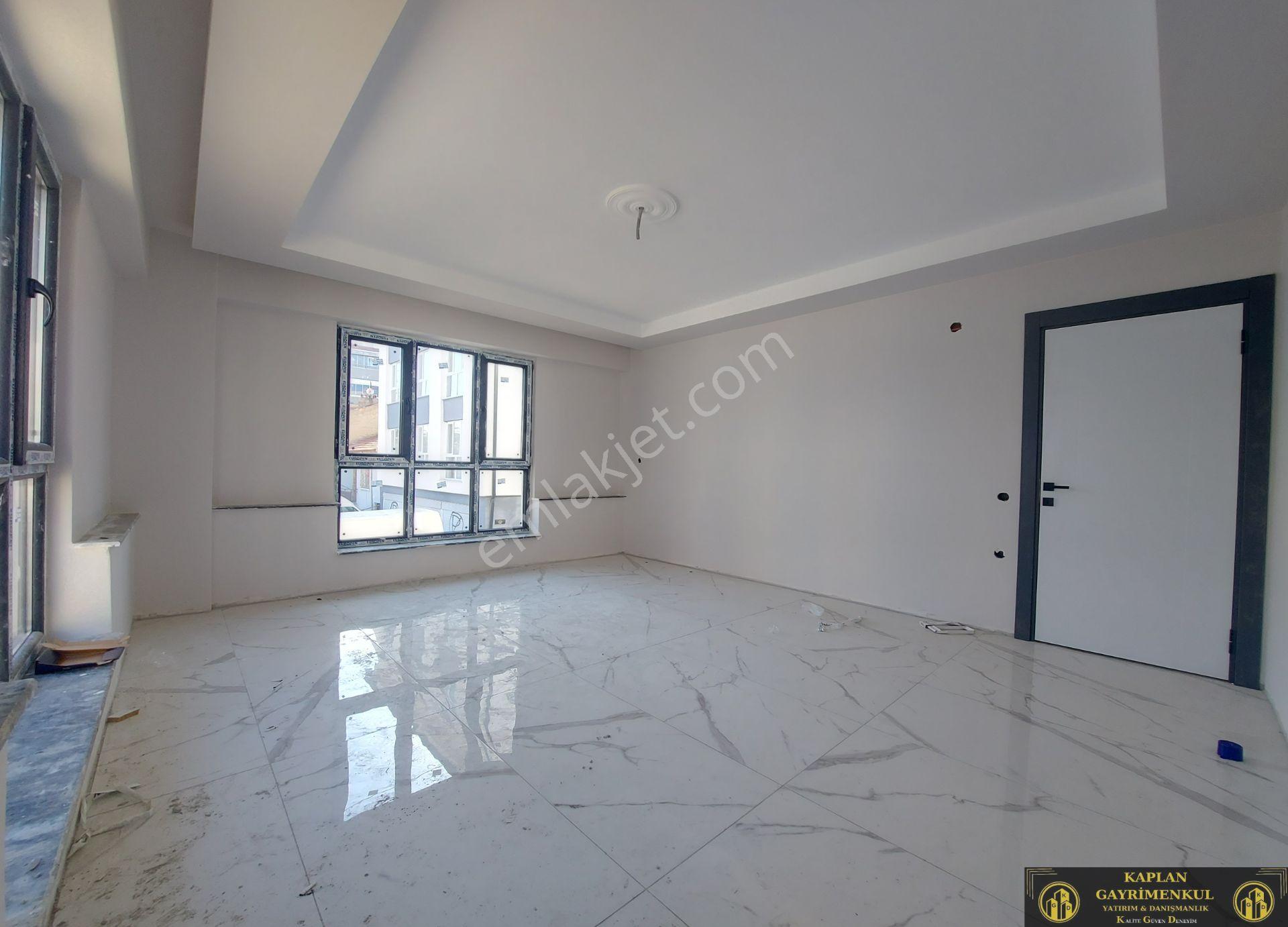 Kaplan Gayrimenkul’den Ertaş Caddesi Yakını 2+1 105m² Satılık Özel Garajlı Daire - Görsel 3