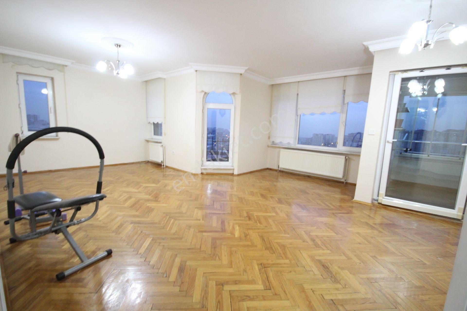 Old City'den Ada90 Çamlık Sitesi 14.kat 3+1 120m2 Lüx Boş Daire