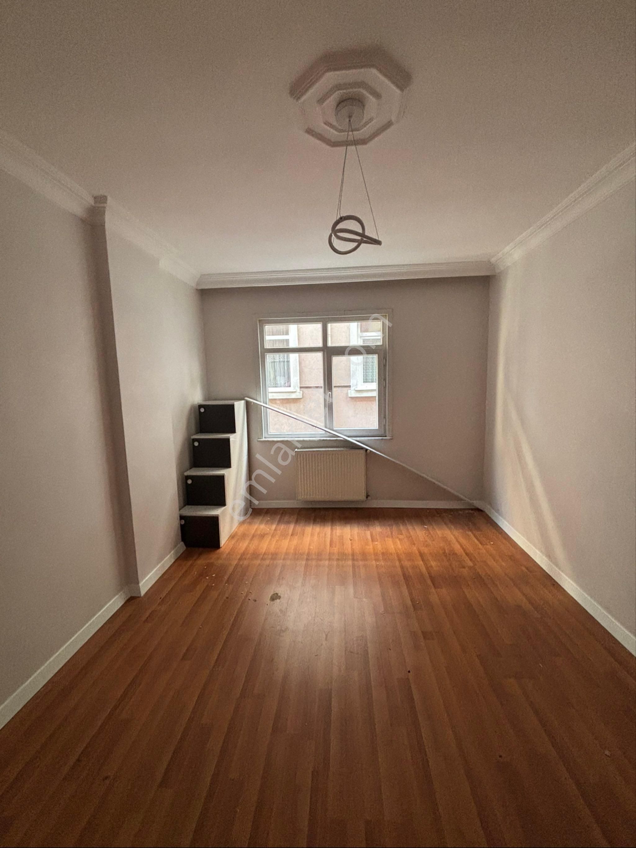 Yeşilkent Mahallesinde Kiralık 2+1 Daire - Görsel 9