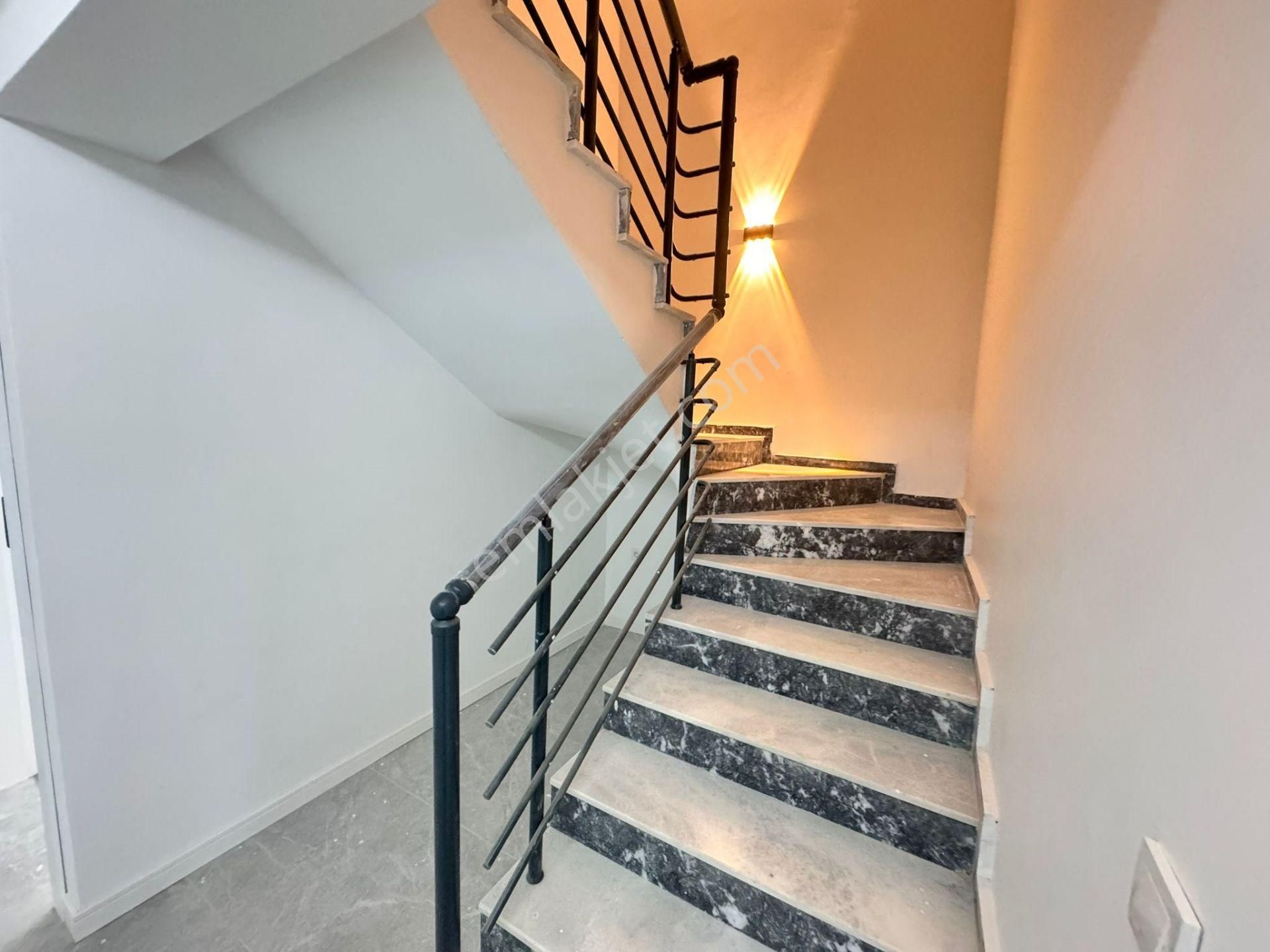 Gata Ve Etlik Şehir Hastanesi Yakını 4+1 Sıfır Binada Asansörlü - Görsel 14