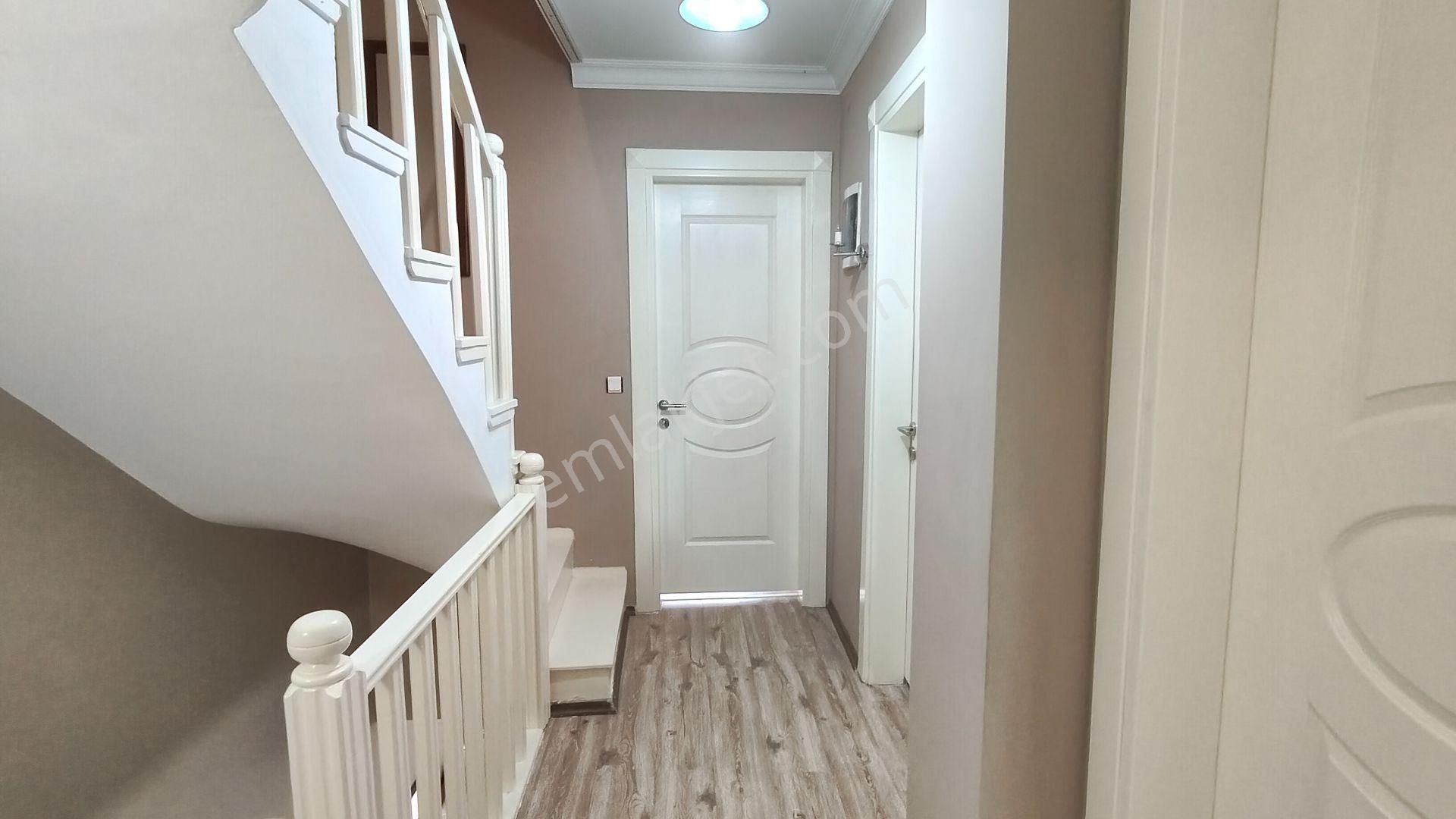 Urla Çeşmealtı Denizli Mah. Satılık 4+1 Villa, Denize 400 Metre - Görsel 15