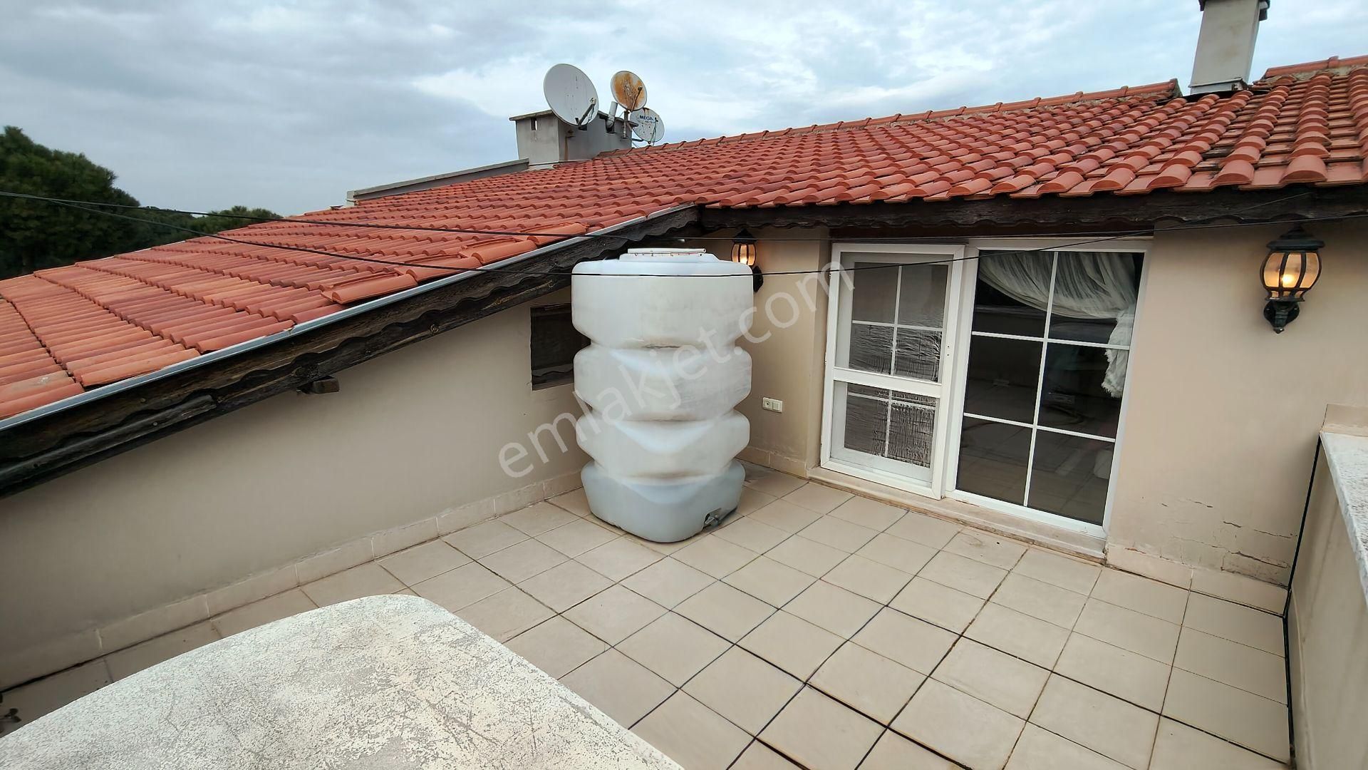 Urla Çeşmealtı Denizli Mah. Satılık 4+1 Villa, Denize 400 Metre - Görsel 34