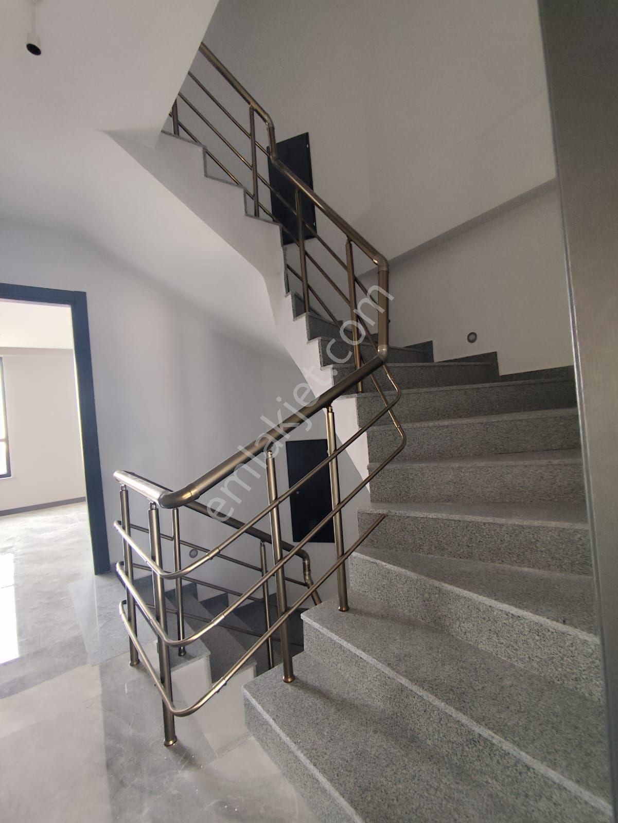 Sazova Mahallesi 280 M2. 5+1 - Görsel 5