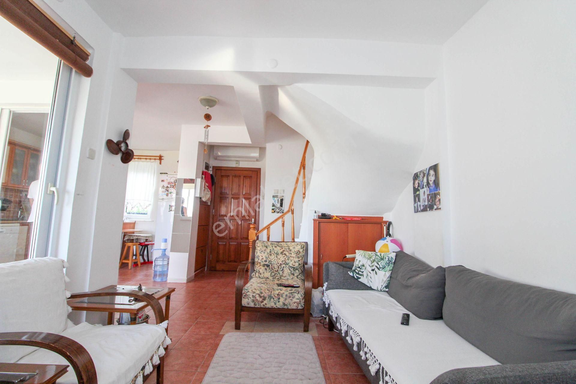 Akyarlar'da Satılık Plaja Yakın Deniz Manzaralı Bahçeli Villa - Görsel 3