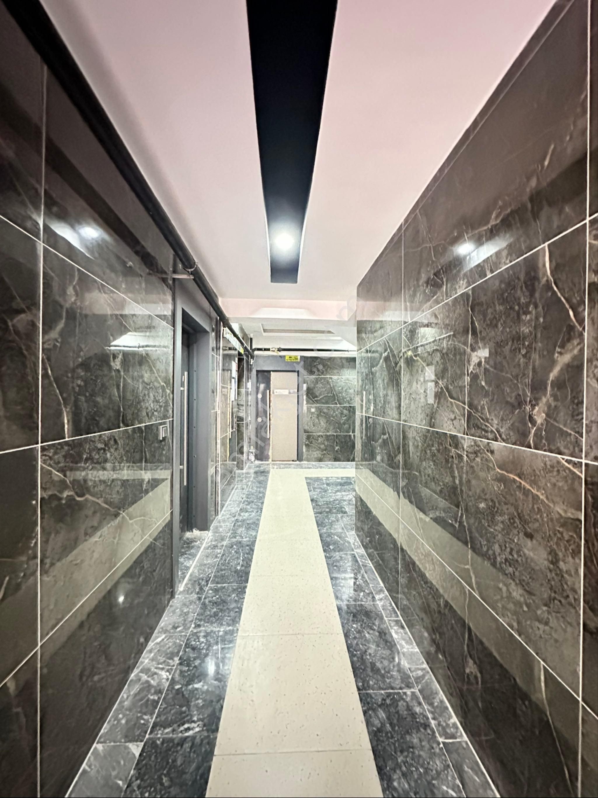 Sıfır Binada Denize Yakın Ultra Geniş Lüks 3+1 Dubleks - Görsel 24