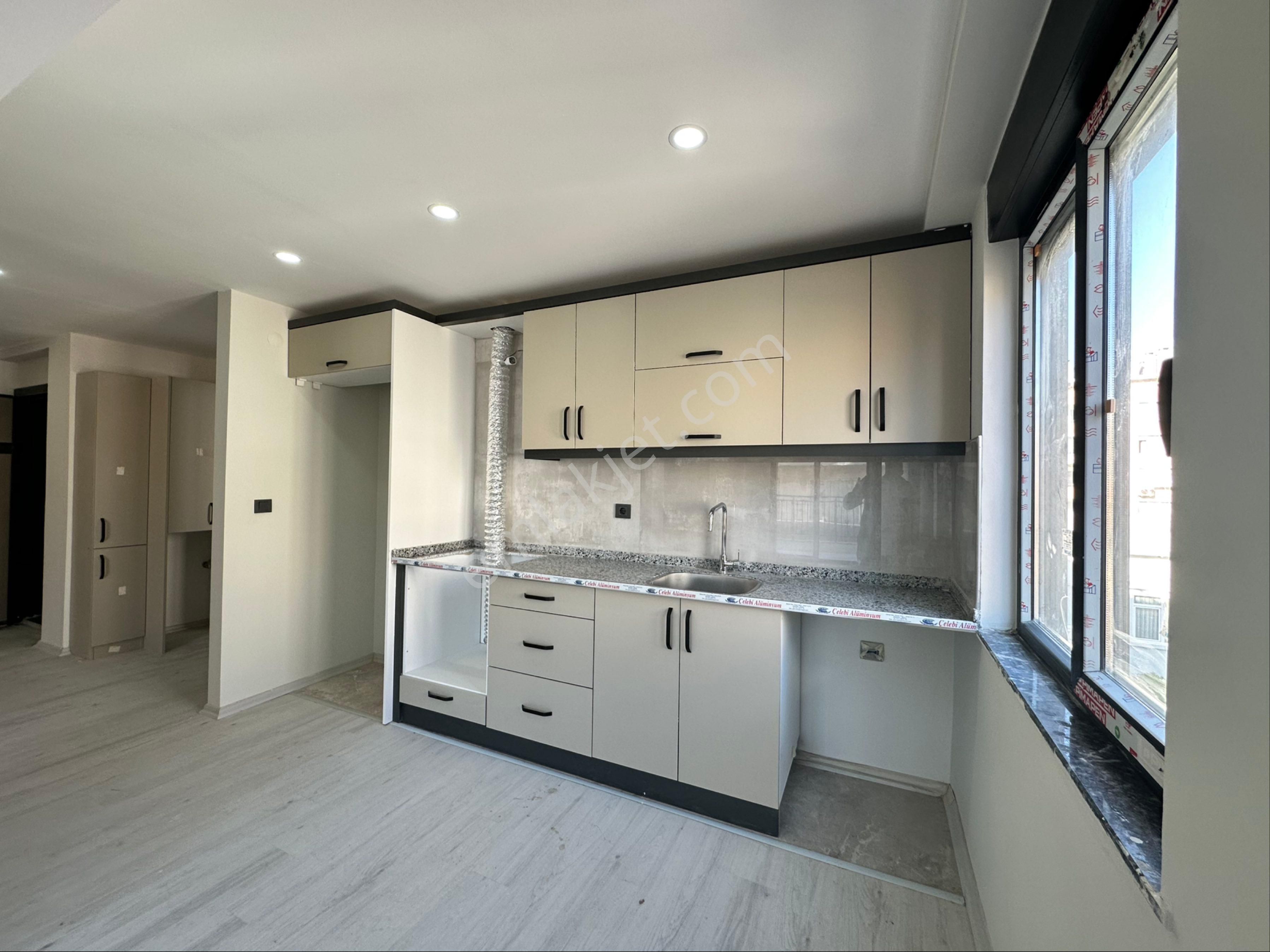 Sıfır Binada Denize Yakın Ultra Geniş Lüks 3+1 Dubleks - Görsel 2