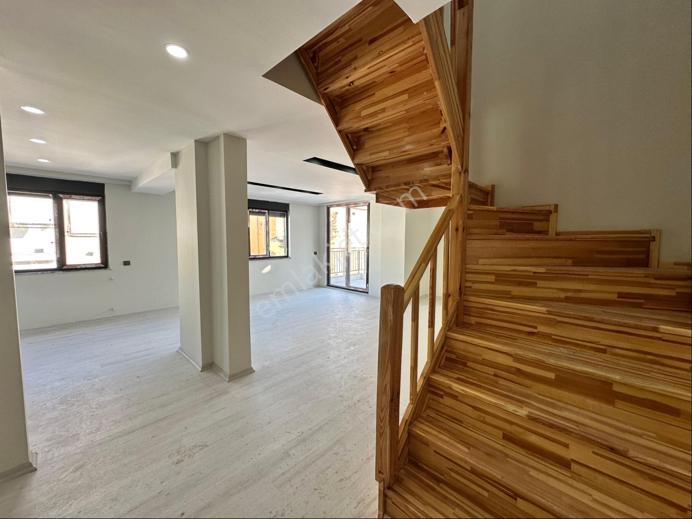 Sıfır Binada Denize Yakın Ultra Geniş Lüks 3+1 Dubleks