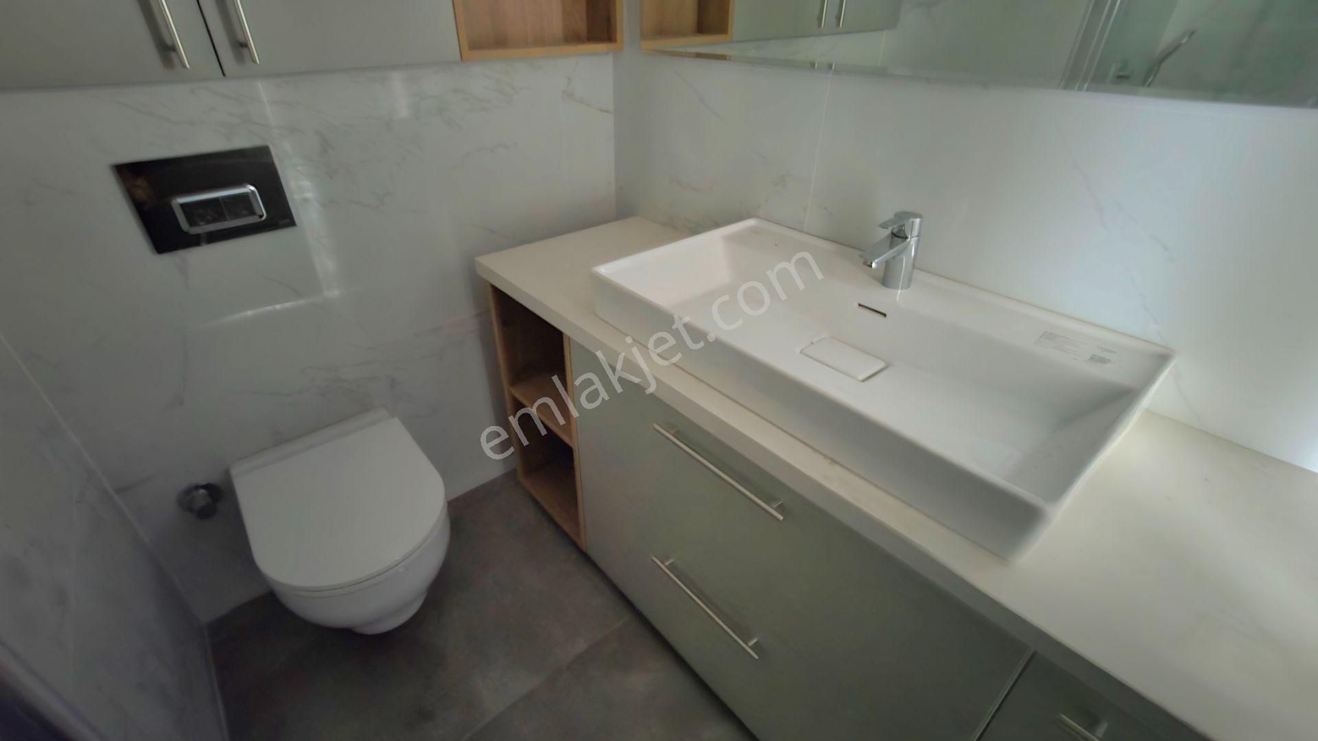 Karşıyaka Sahilde 4+1 130 M² Satılık Yalı Dairesi - Görsel 19