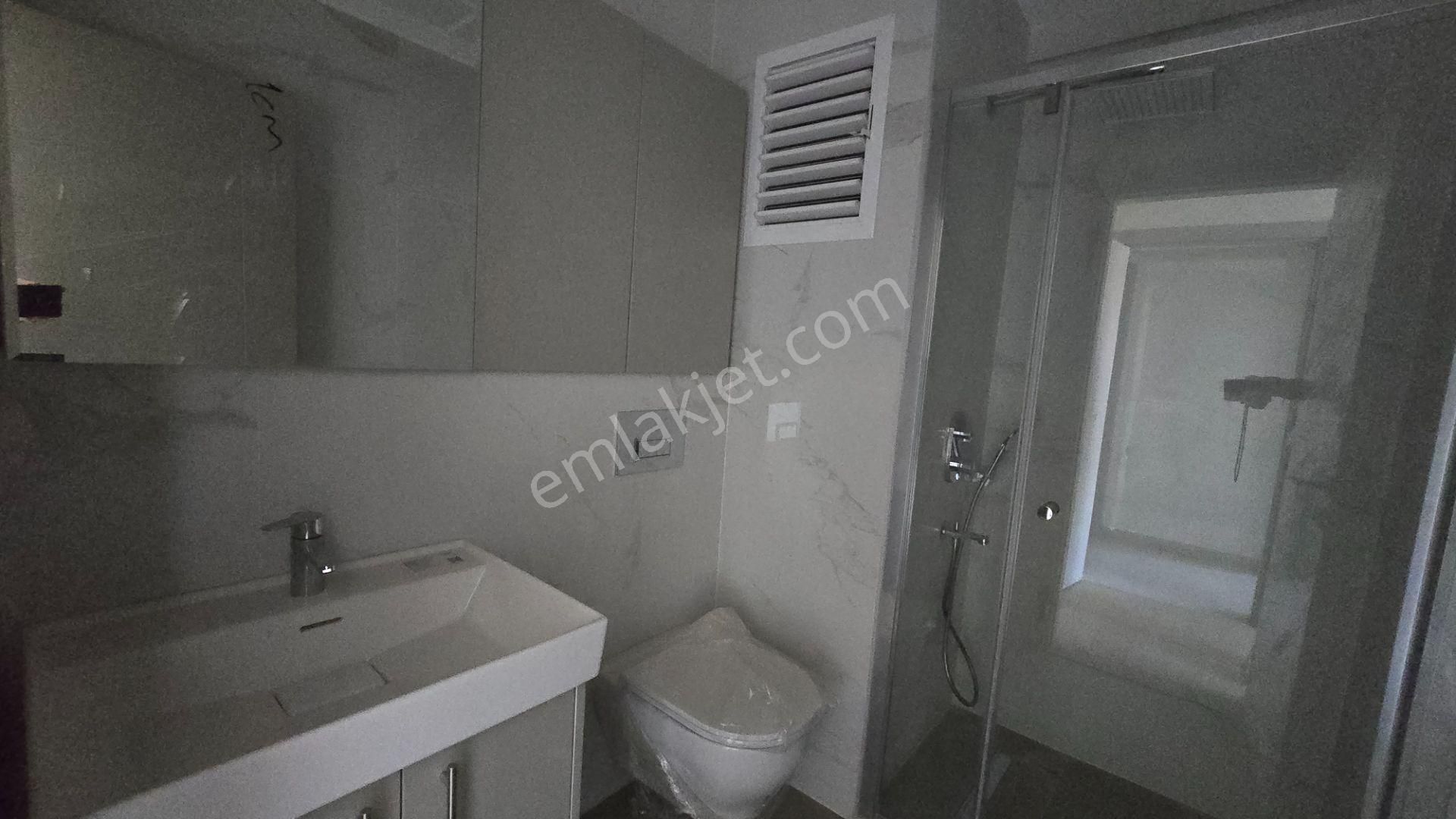 Karşıyaka Sahilde 4+1 130 M² Satılık Yalı Dairesi - Görsel 24