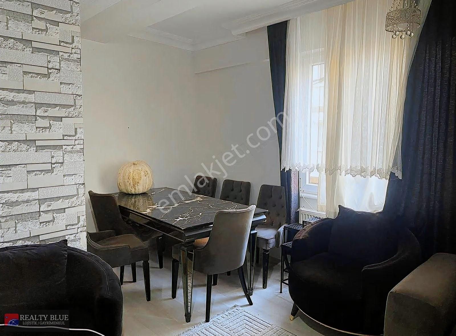 Çekmeköy Hamidiye'de Cadde Üzeri Arakat Balkonlu 2+1 Geniş Daire - Görsel 18