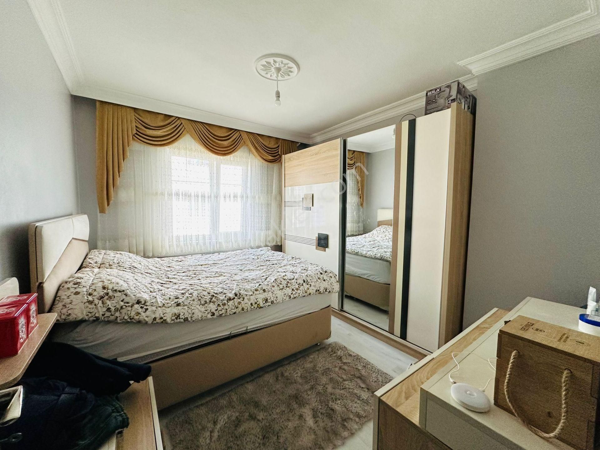 Karapürçek't Cadde Üzerinde Kök Tapu 3.katta 3+1 Satılık Daire !!! - Görsel 7