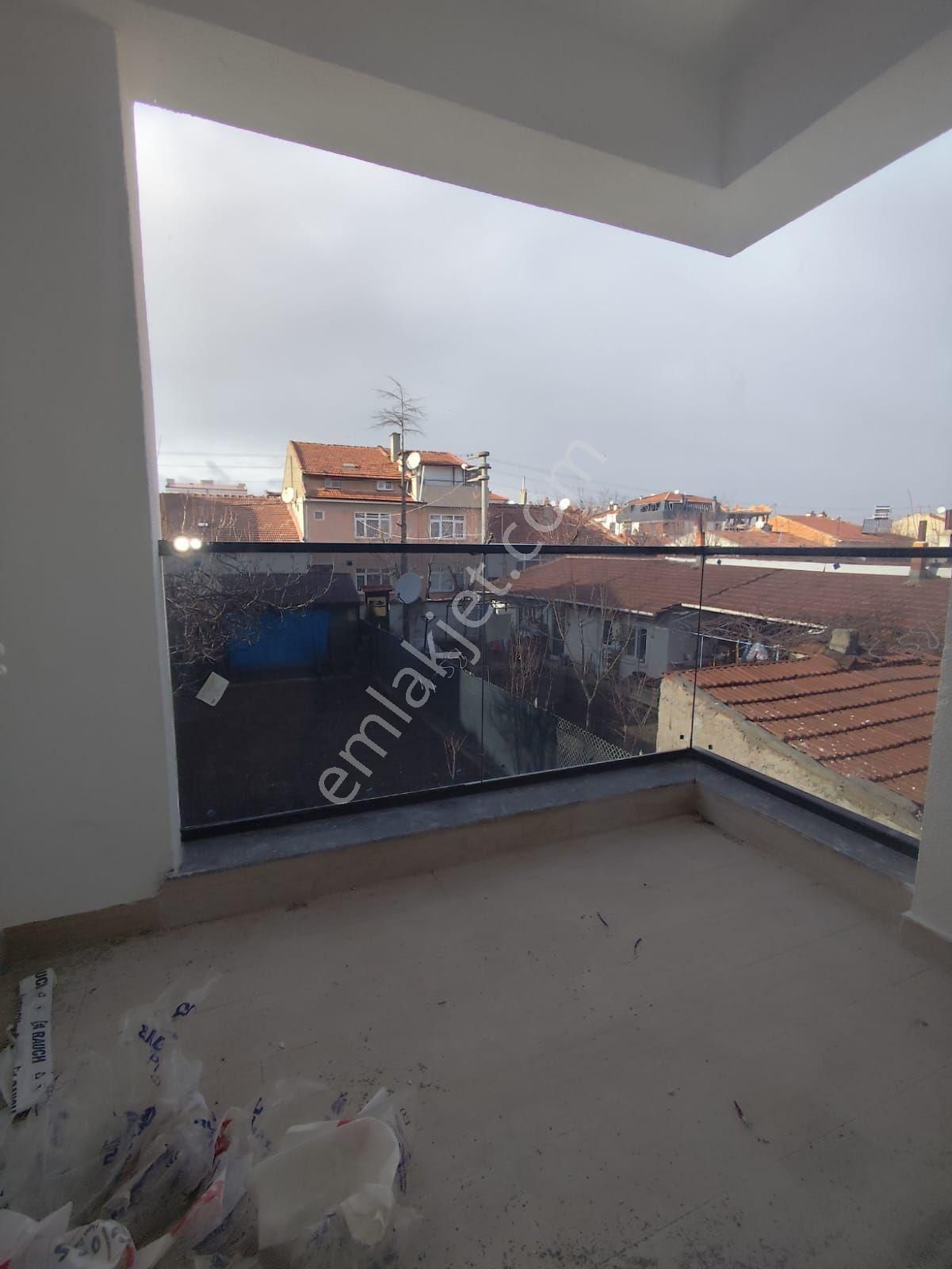 Sazova Mahalles 300 M2 Satılık 5+1 Villa - Görsel 6