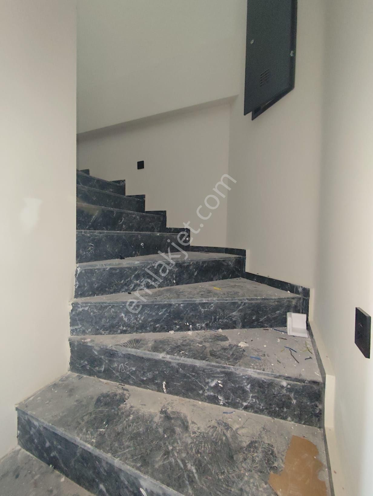 Sazova Mahalles 300 M2 Satılık 5+1 Villa - Görsel 27