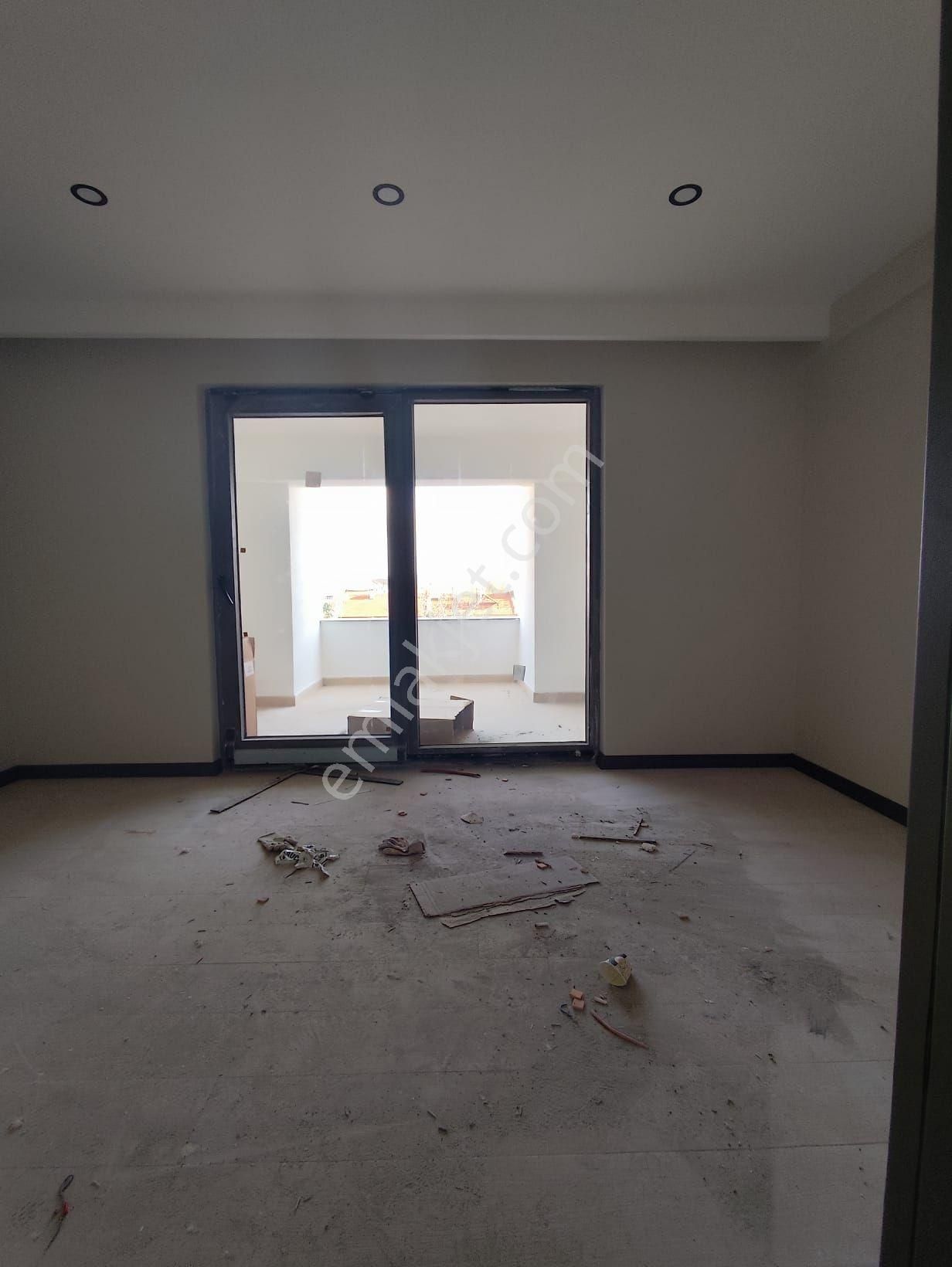 Sazova Mahalles 300 M2 Satılık 5+1 Villa - Görsel 35