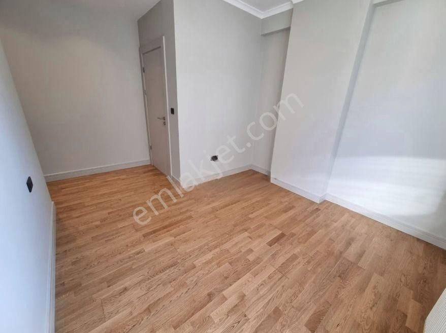 Turyap'tan Fenerbahçe Sahilde Deniz Manzaralı Ön Cephe 2+1 - Görsel 13