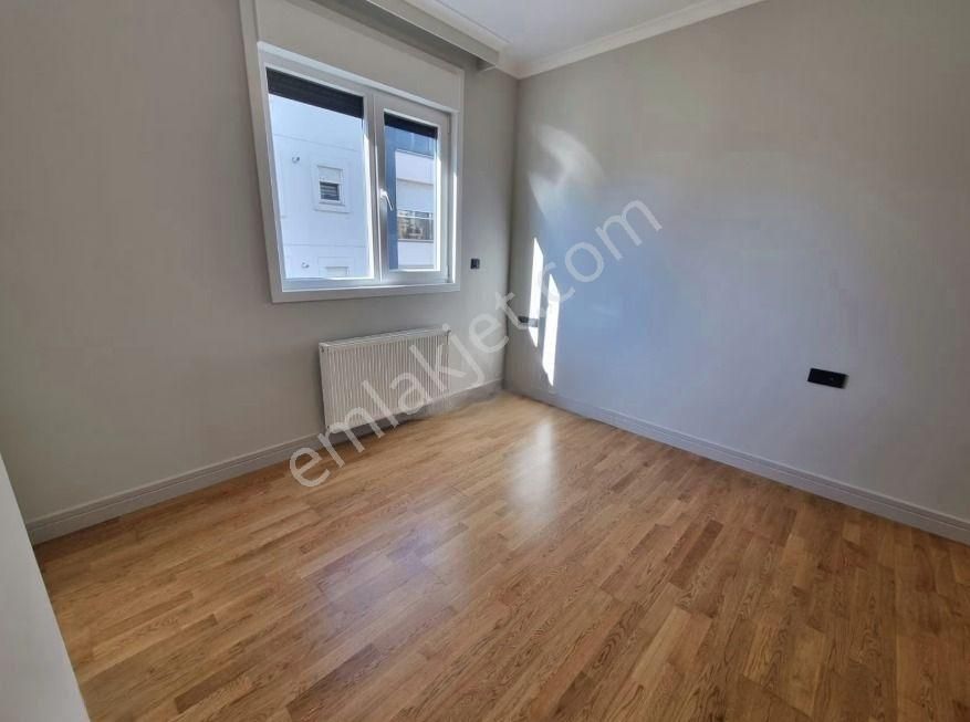 Turyap'tan Fenerbahçe Sahilde Deniz Manzaralı Ön Cephe 2+1 - Görsel 20