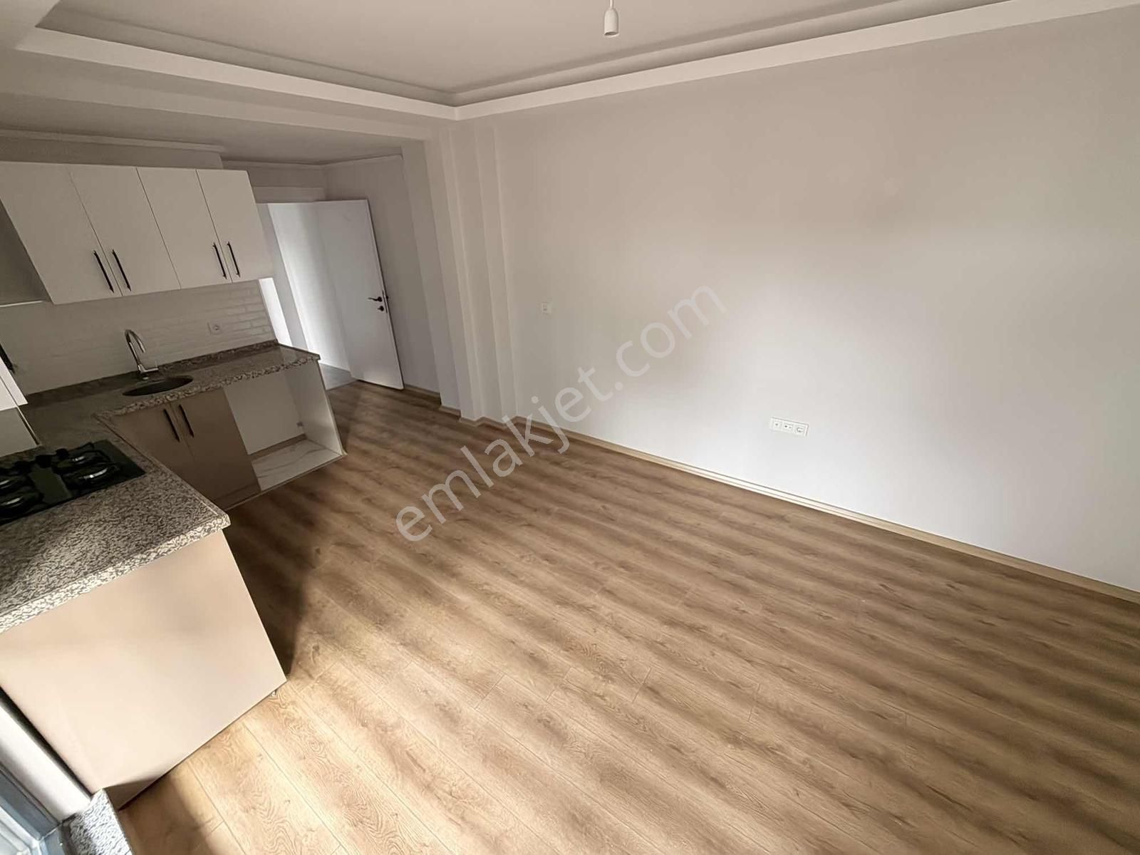 Burcu'dan Yeni Mh. Sıfır Kombi Ve Ankastreli 2+1 Kiralık Daire - Görsel 13