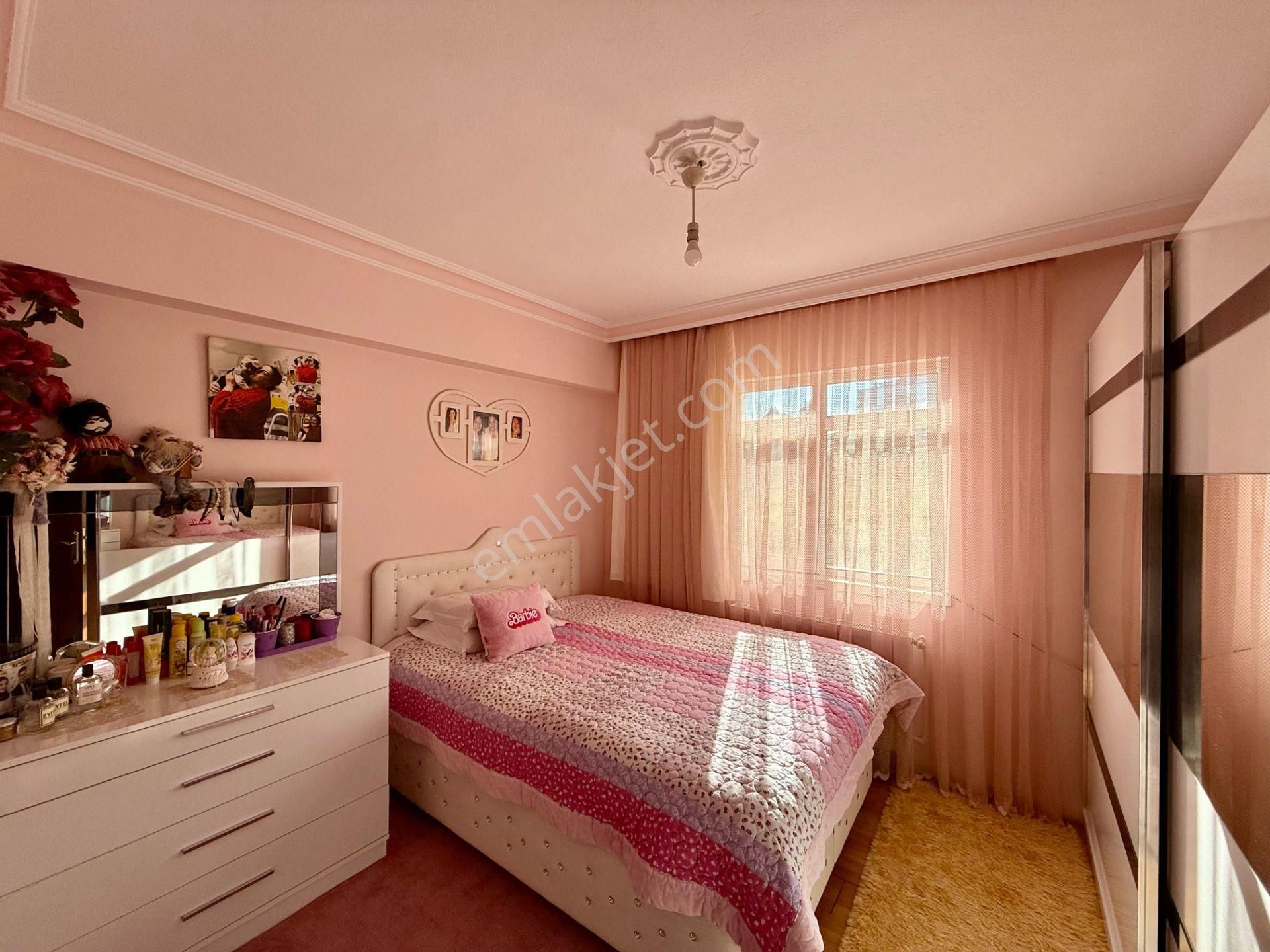 Kalecik Emlak'tan Güney Cephe 3+1 Çift Banyolu Masrafsız Daire - Görsel 12