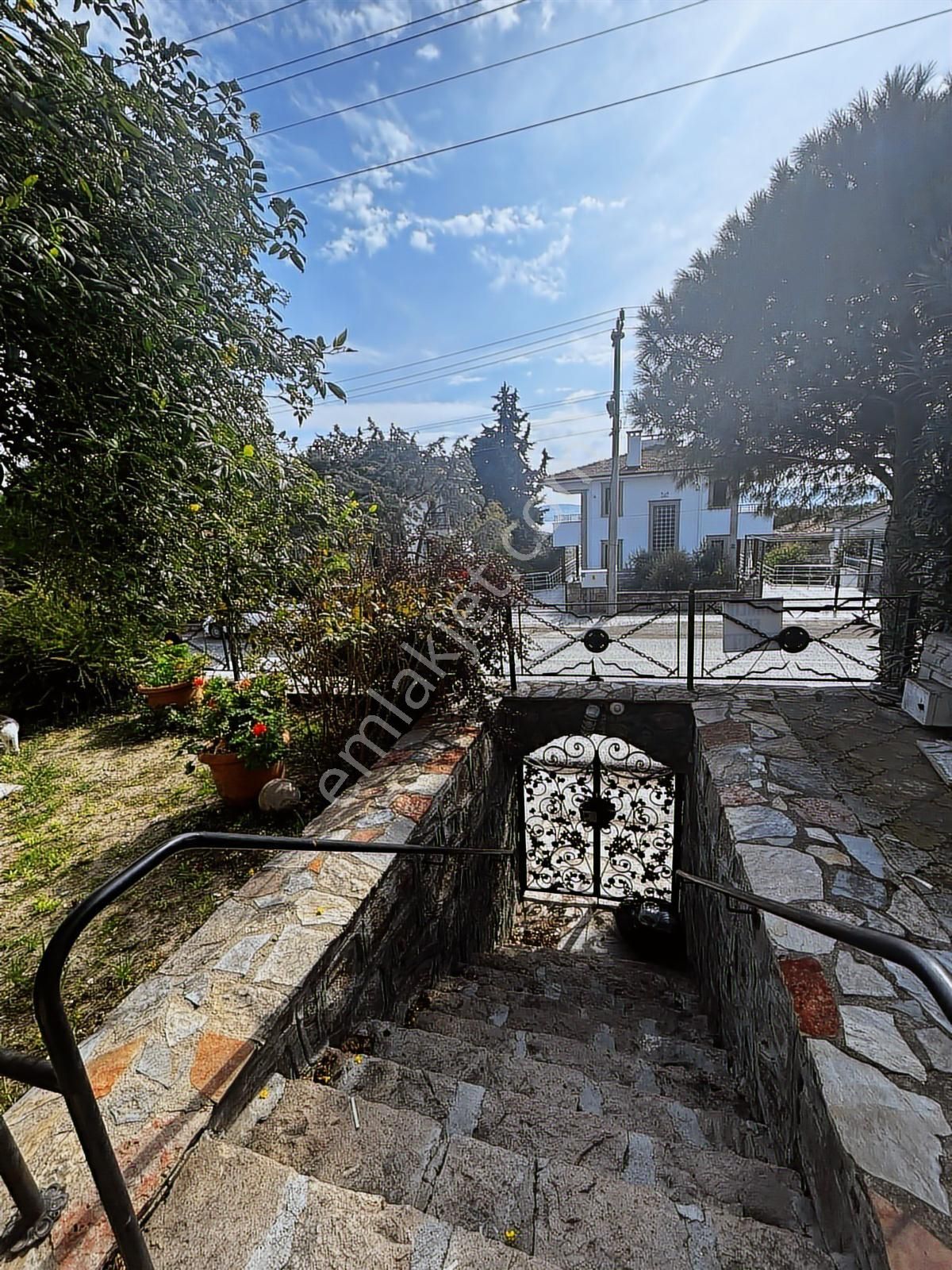 Era Angel'dan Cunda Adasında Eşyalı 2+1 Deniz Manzaralı Kiralık - Görsel 14