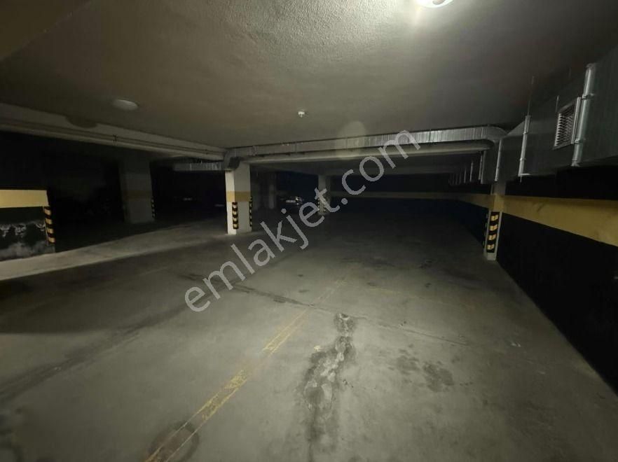 Turyap'tan Bağdat Caddesi 1. Parelel Sokak Güney Cephe Geniş 2+1 - Görsel 15