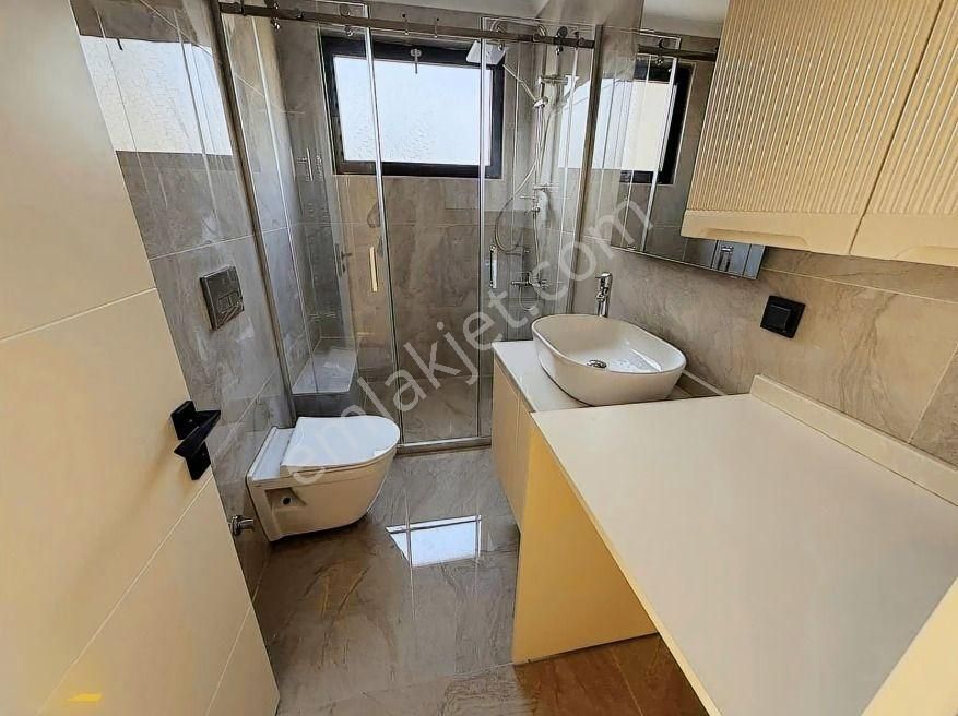 Turyap'tan Bağdat Caddesi 1. Parelel Sokak Güney Cephe Geniş 2+1 - Görsel 4