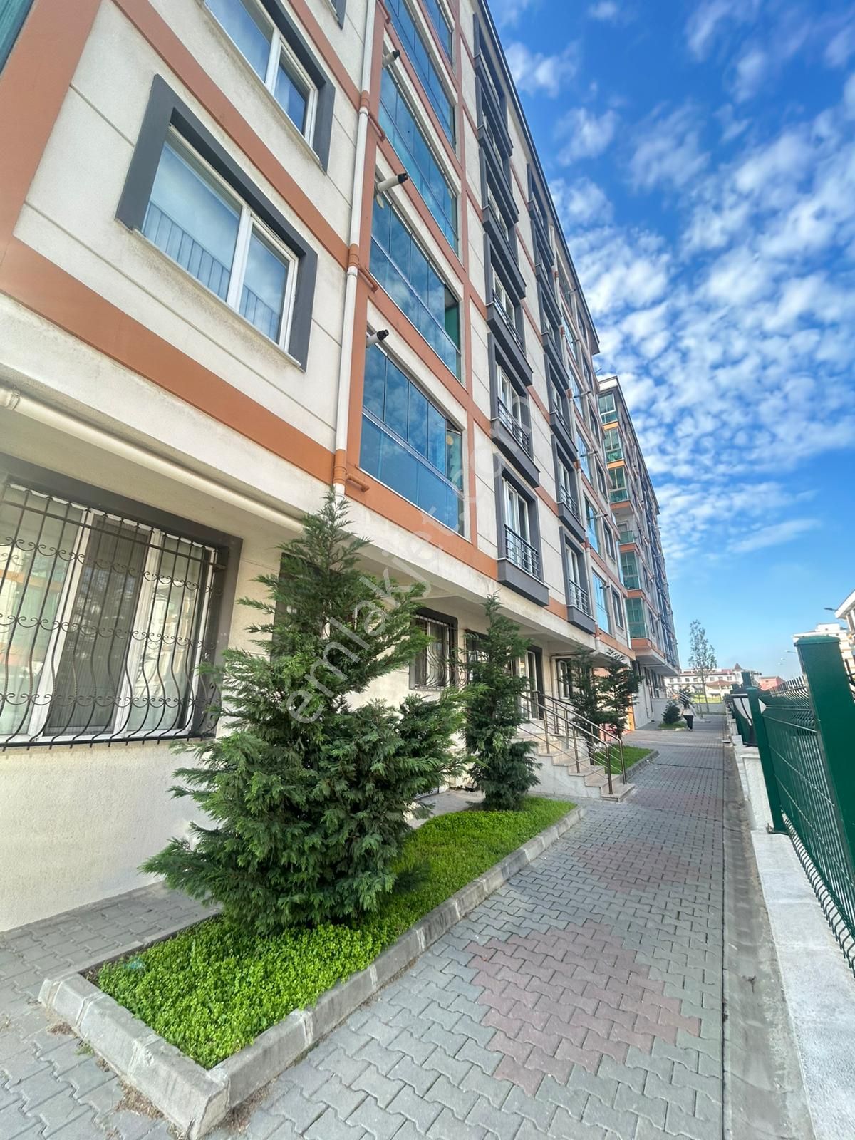 Çorlu Şeyhsinan Mahalesi Acil Satılık 3+1 Ara Kat Lüx Daire 5 Yılık Site İçinde - Görsel 2