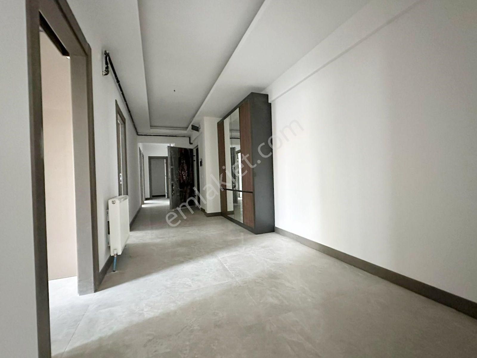 Karapürçek'te Ebeveyn Banyolu Full Yapılı 3+1 Satılık Sıfır Daire !! - Görsel 11