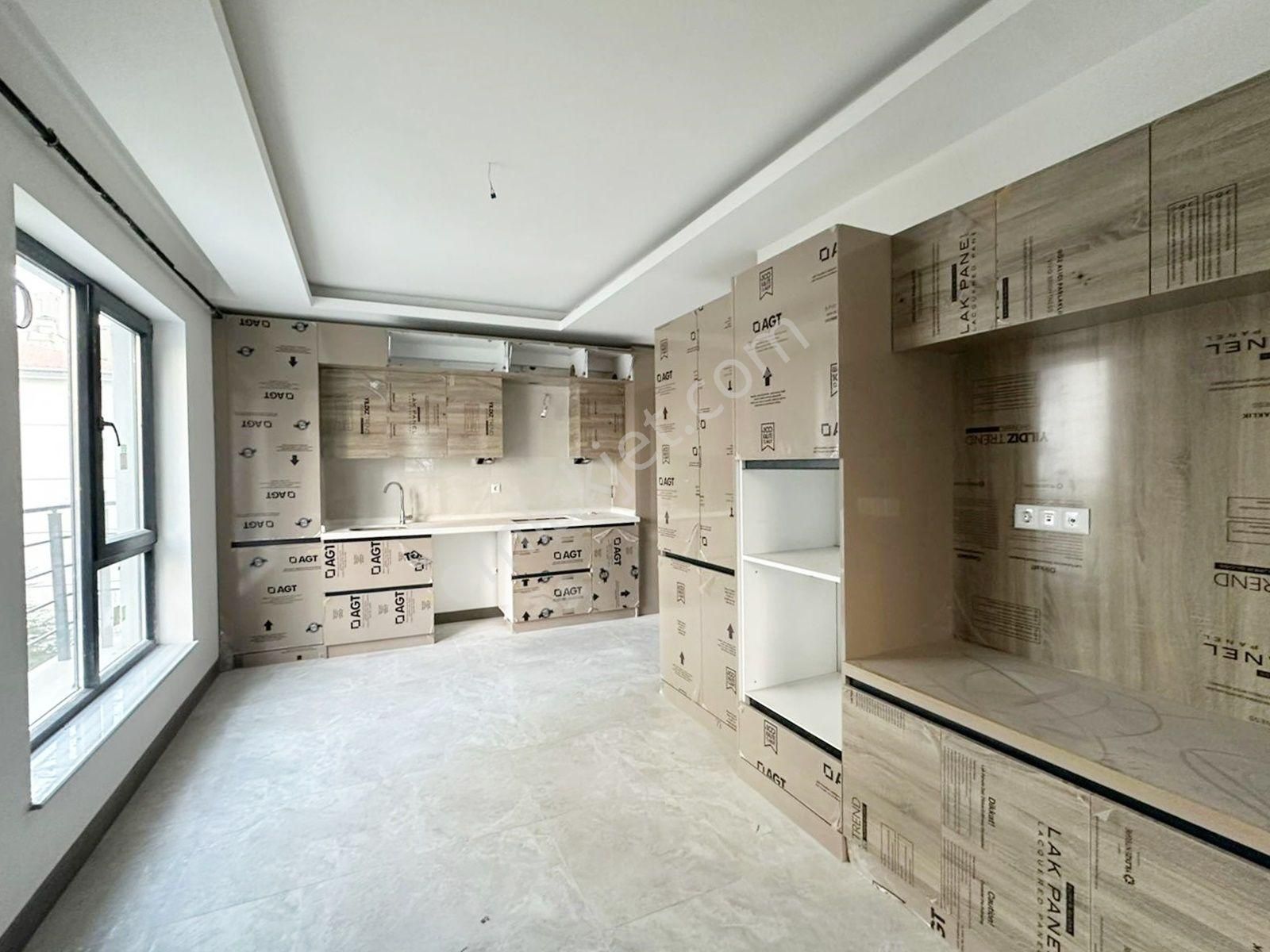 Karapürçek'te Ebeveyn Banyolu Full Yapılı 3+1 Satılık Sıfır Daire !!