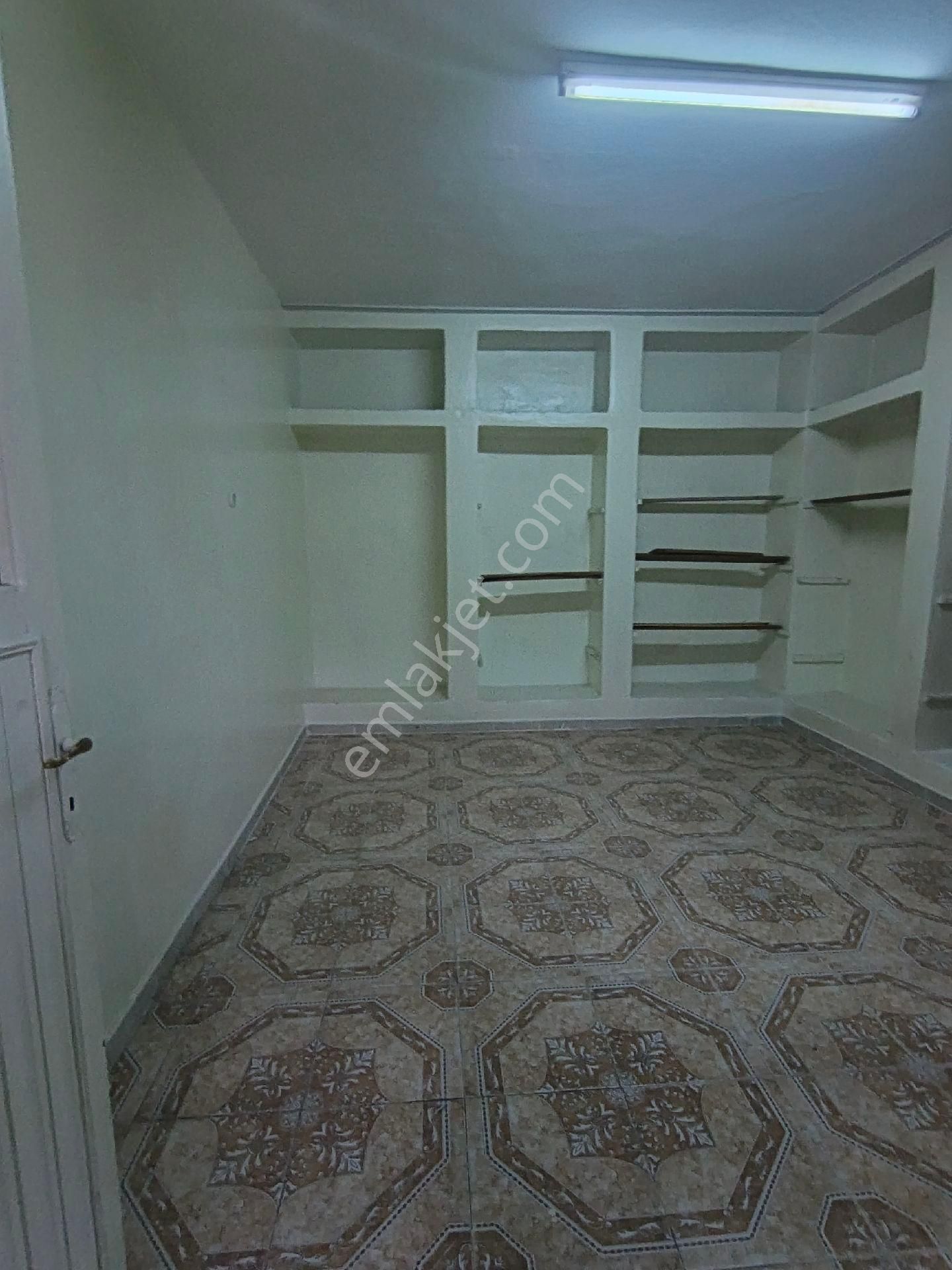 Ciksorut Mahallesinde 3 Katli Satilik Müstakil Ev - Görsel 3