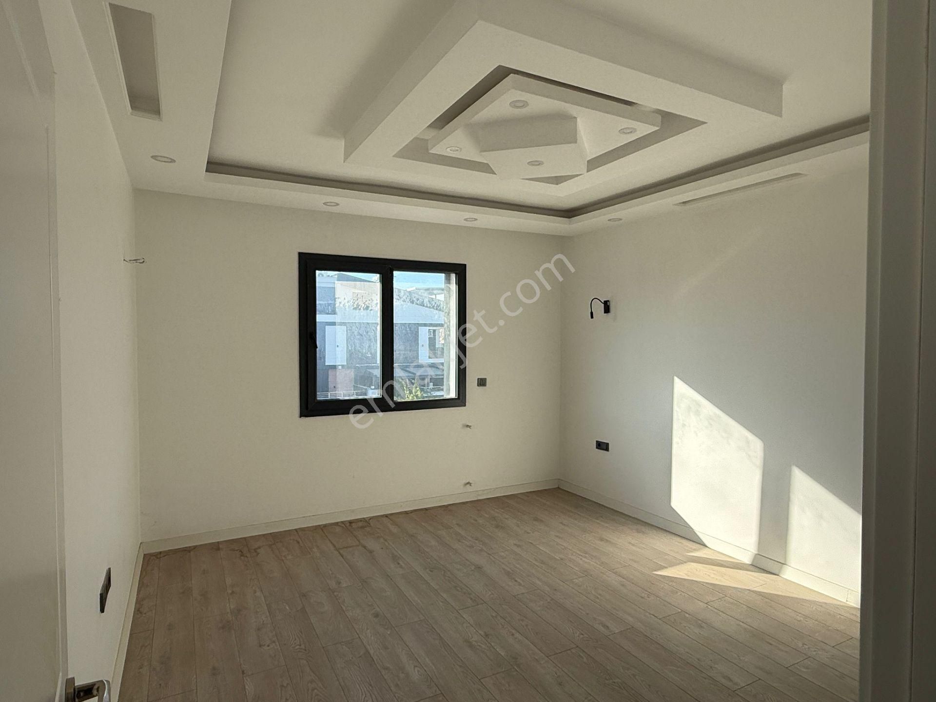 Didim Efelerde Merkezi Konumda Sıfır, Havuzlu Köşe Başı Villa - Görsel 12