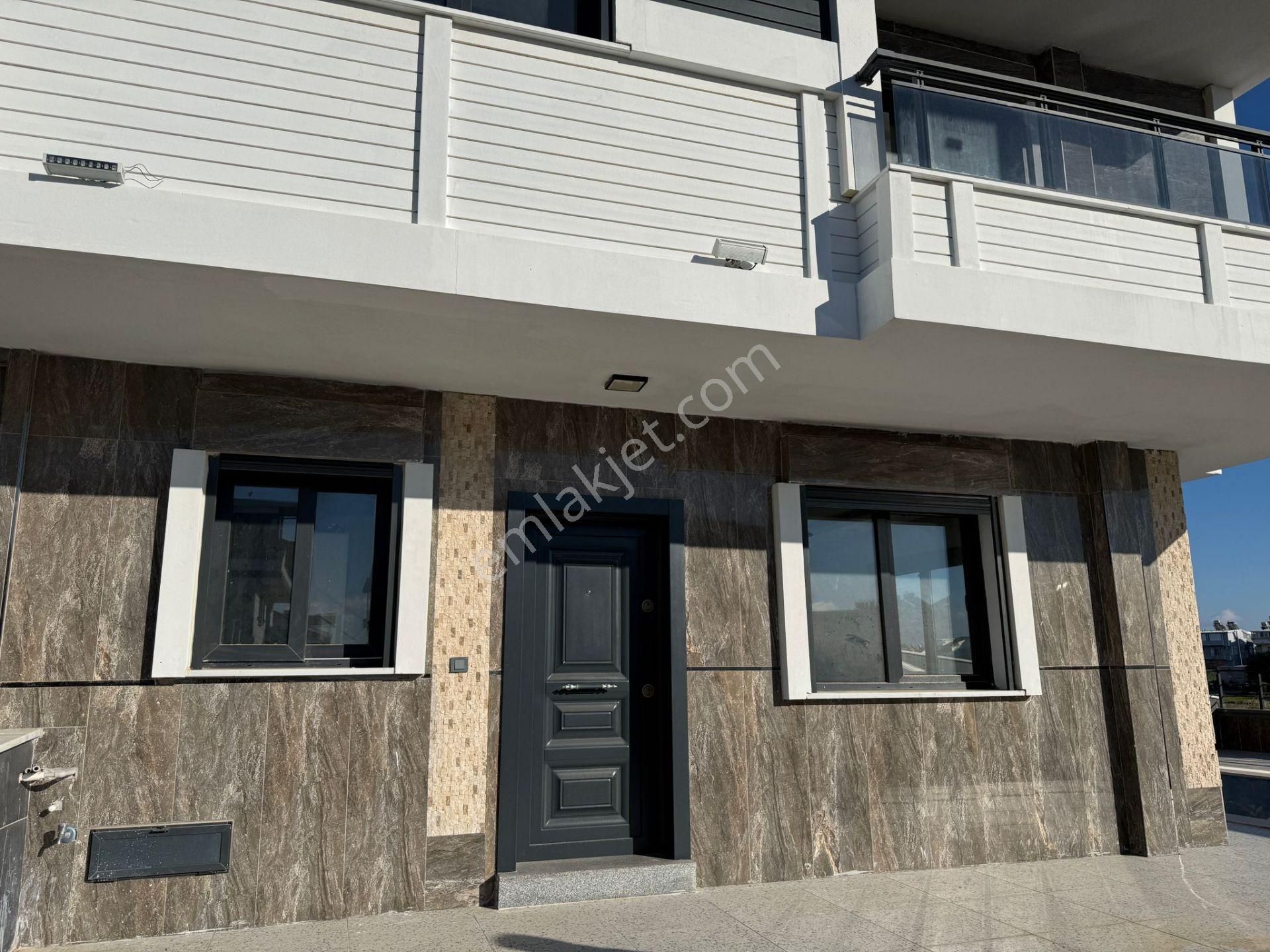 Didim Efelerde Merkezi Konumda Sıfır, Havuzlu Köşe Başı Villa - Görsel 2