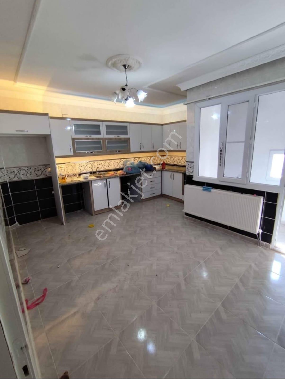 Kopmle Satılık 120 M2 Üç Katlı Cadde Üzeri - Görsel 12