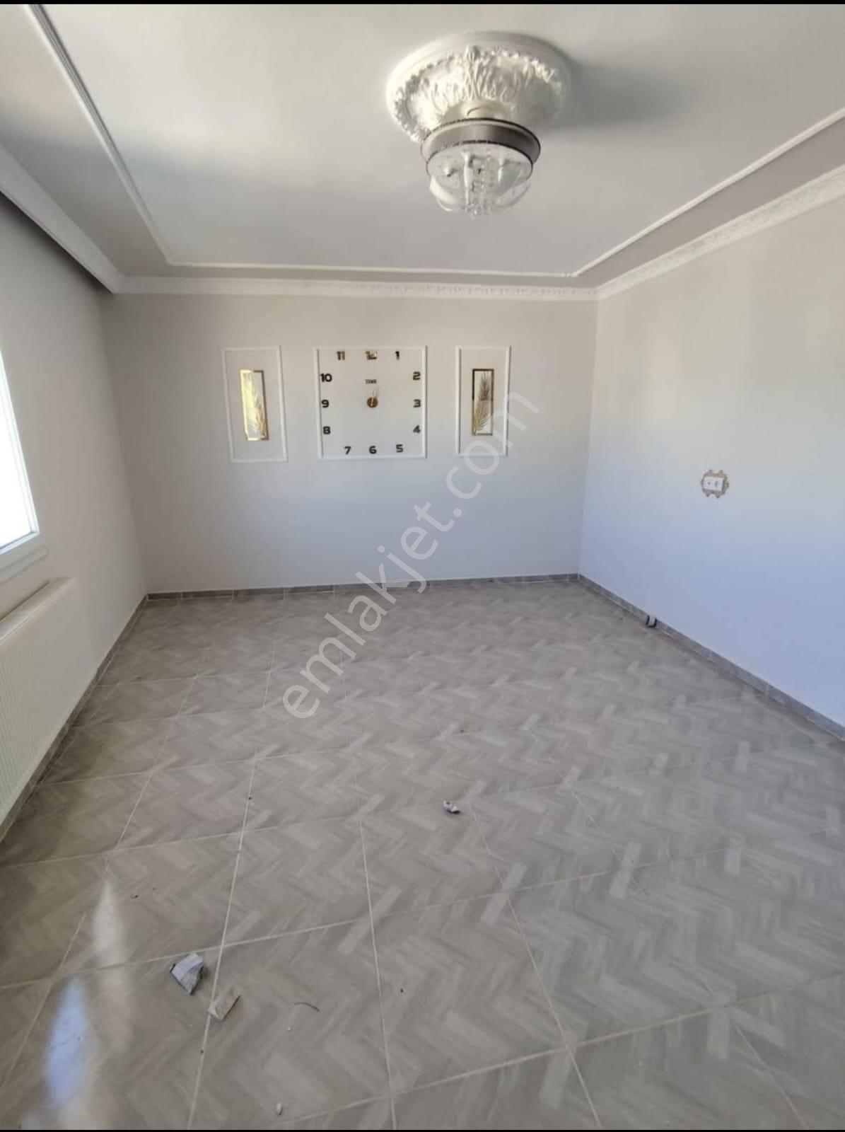 Kopmle Satılık 120 M2 Üç Katlı Cadde Üzeri - Görsel 13