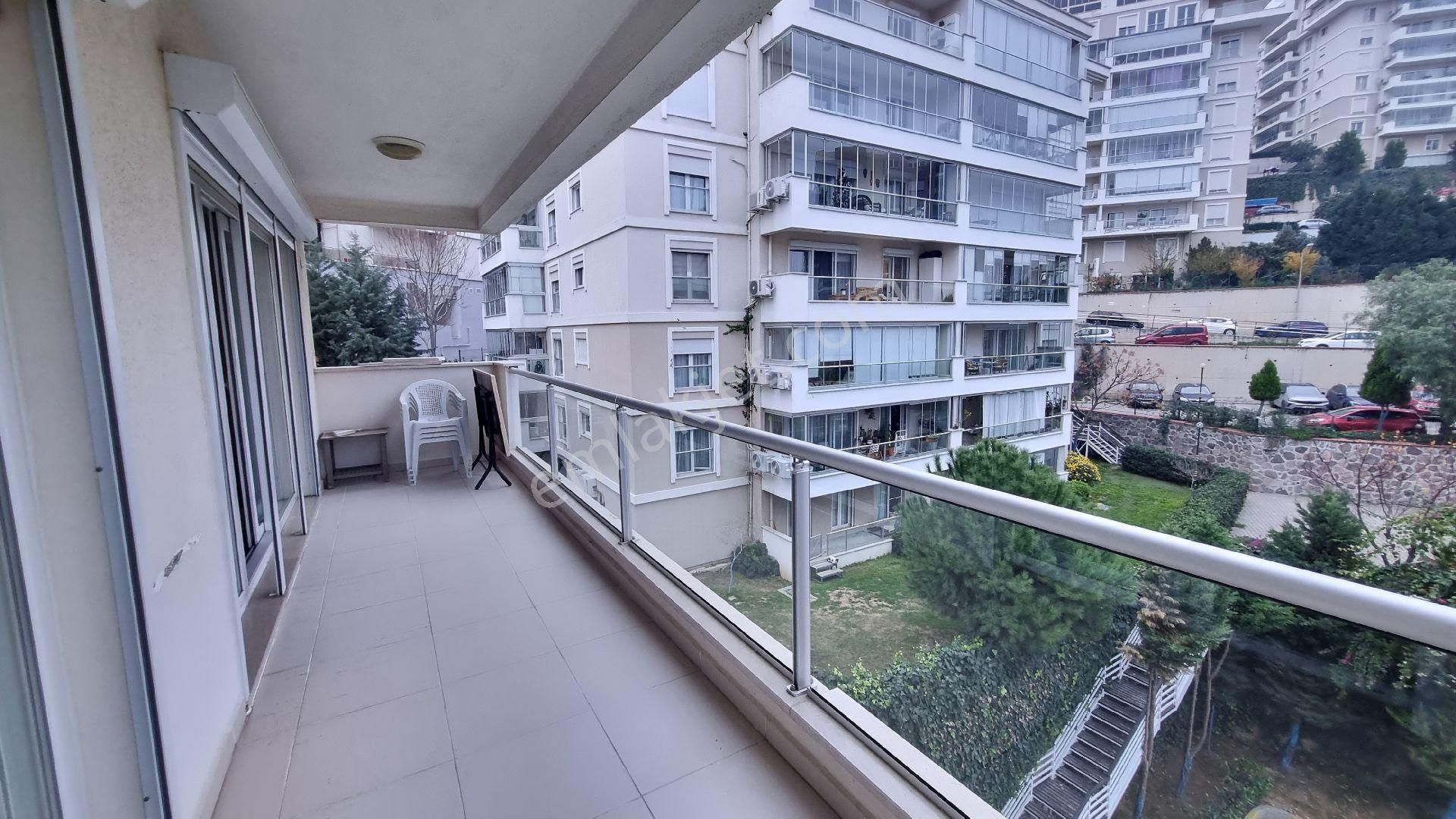 Bayraklı Körfez Mahallesi Havuzlu Sitede Ara Kat 3+1 Kiralık Daire - Görsel 17