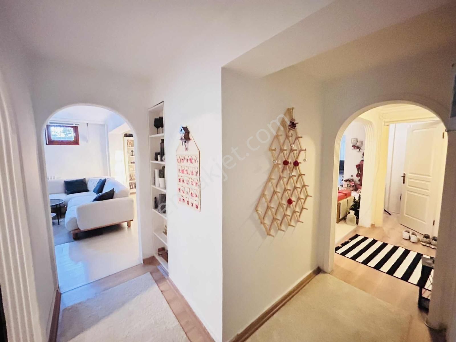 Gop Yeni Foça Sk. Full Yapılı Bahçe Kullanımlı 135 M2 2+1 - Görsel 12