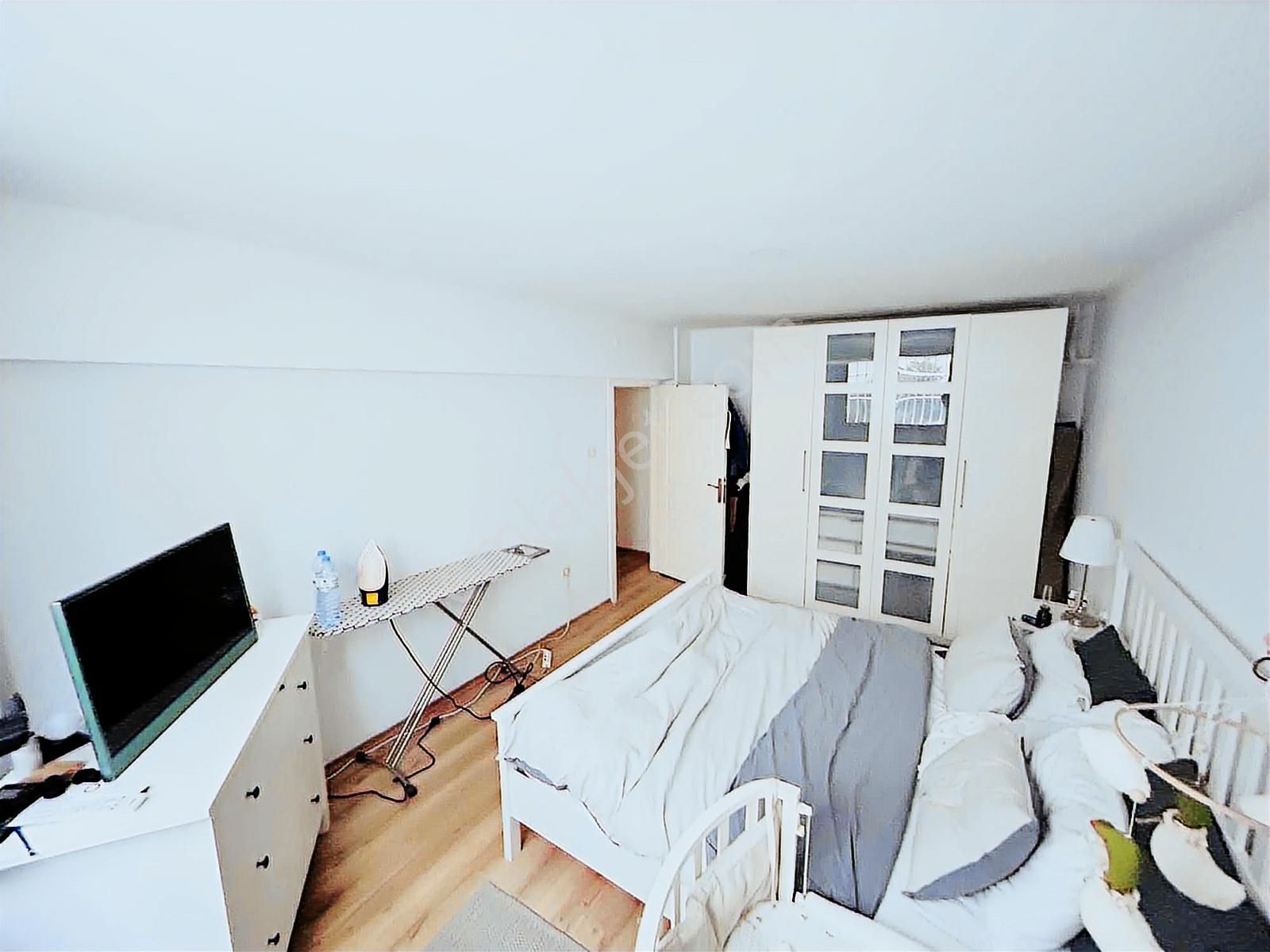 Gop Yeni Foça Sk. Full Yapılı Bahçe Kullanımlı 135 M2 2+1 - Görsel 19