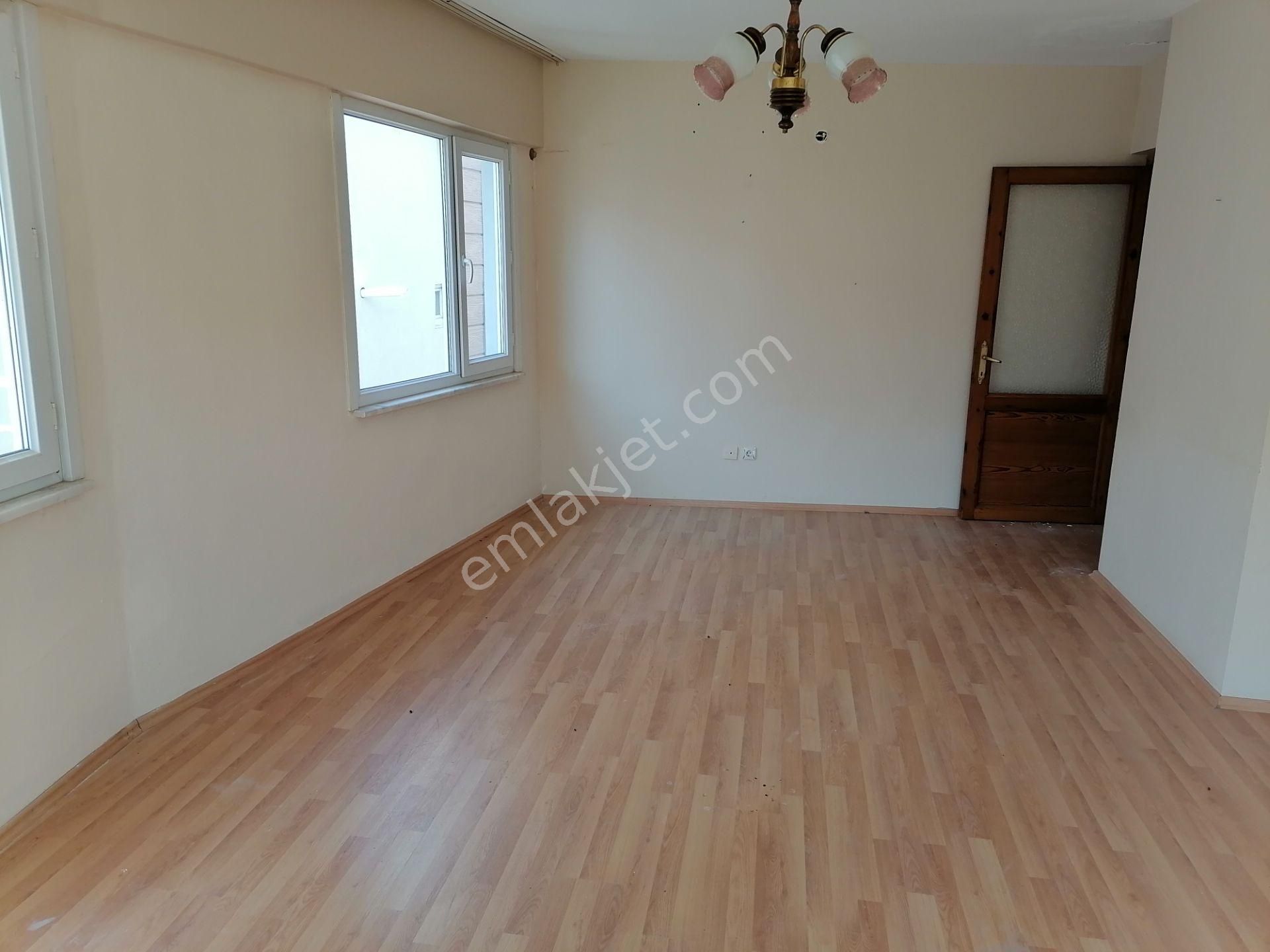 Şanlı Emlaktan..harmanlar Mh.'de ,sahile Çok Yakın / 2+1 / 100m2 / 4.kat / İskanlı Binada Satılık - Görsel 8