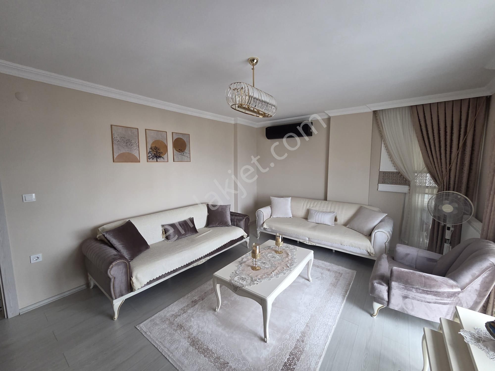 Aydınlıkevler'de İçi Sıfır Yapılı 3+1 Kiralık Daire - Görsel 8