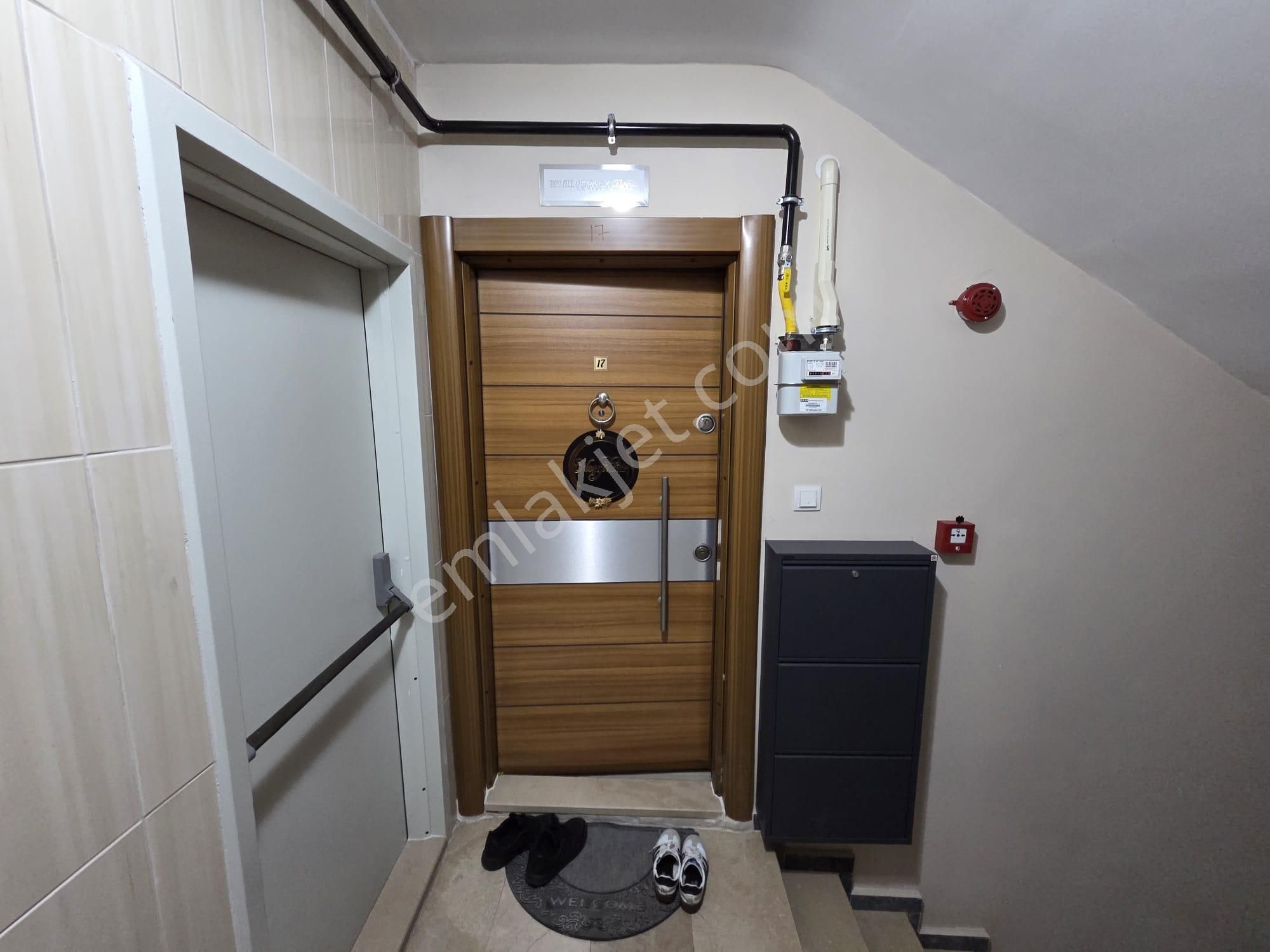 Aydınlıkevler'de İçi Sıfır Yapılı 3+1 Kiralık Daire - Görsel 4