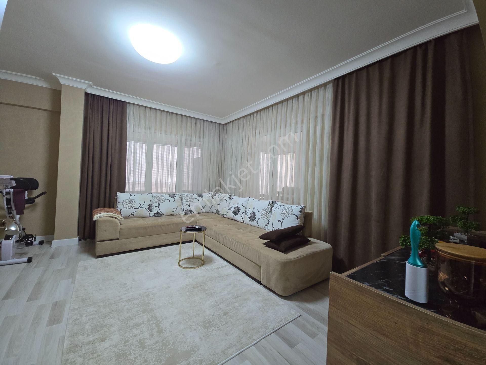 Şehitler Yakını Teras Balkonlu 3. Kat Konumunda Full Yapılı 2+1 - Görsel 16