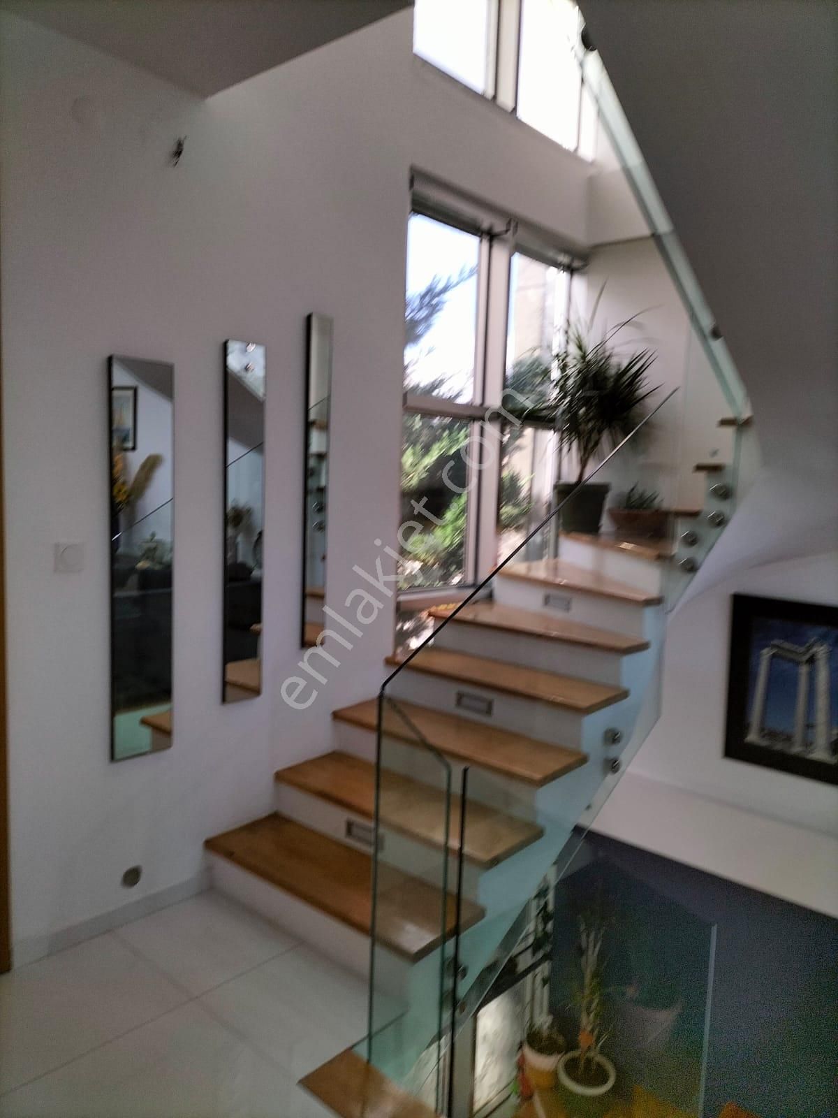 Alaçatı Çamlıkyol'da Satılık Havuzlu Lüks Villa - Görsel 8