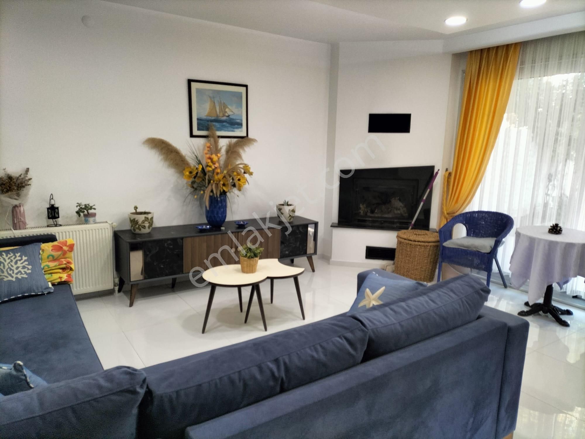 Alaçatı Çamlıkyol'da Satılık Havuzlu Lüks Villa - Görsel 2