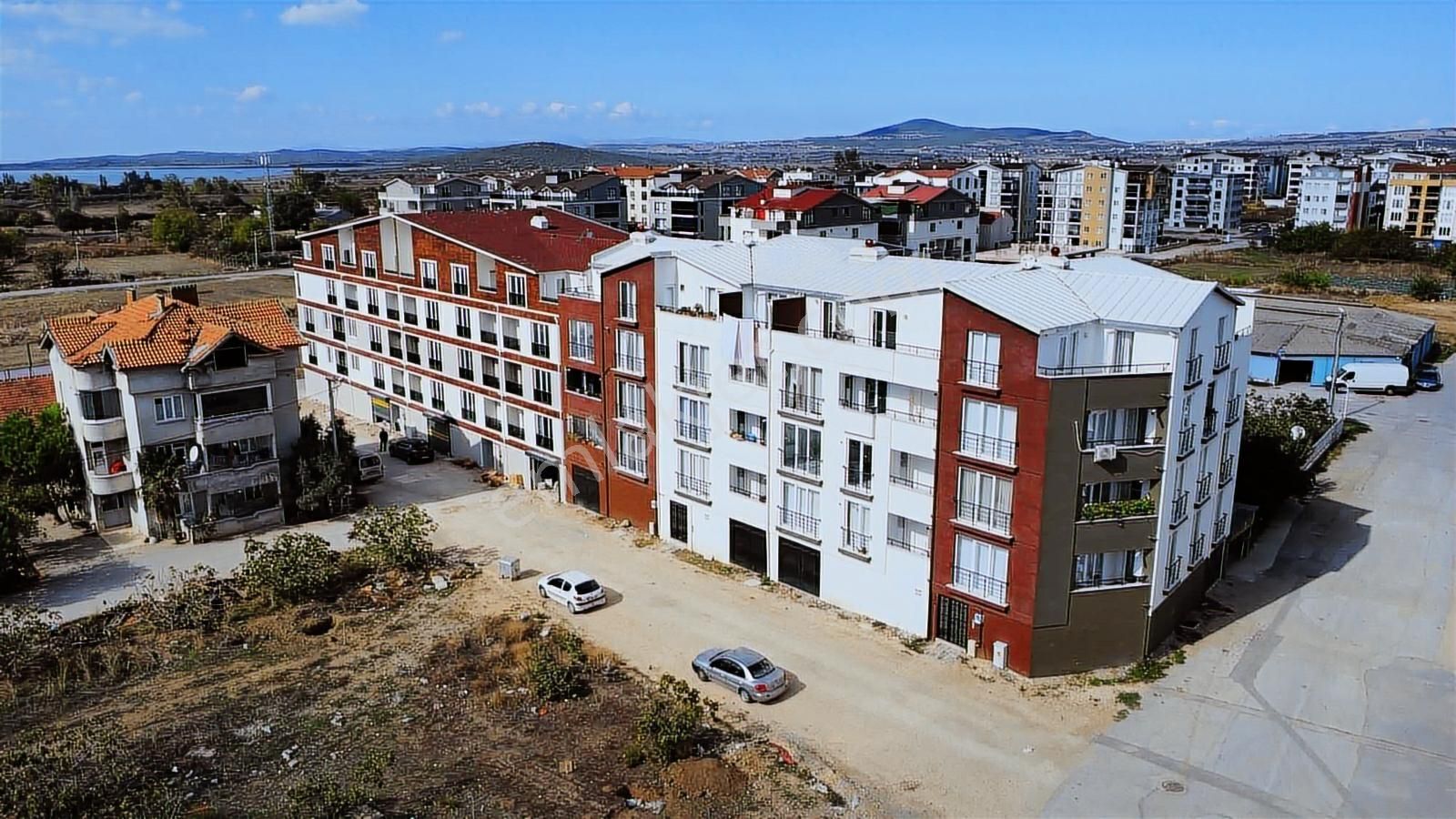 Akçalarda 4+1 Satılık 140 M2 Net Krediye Uygun Dubleks Daire